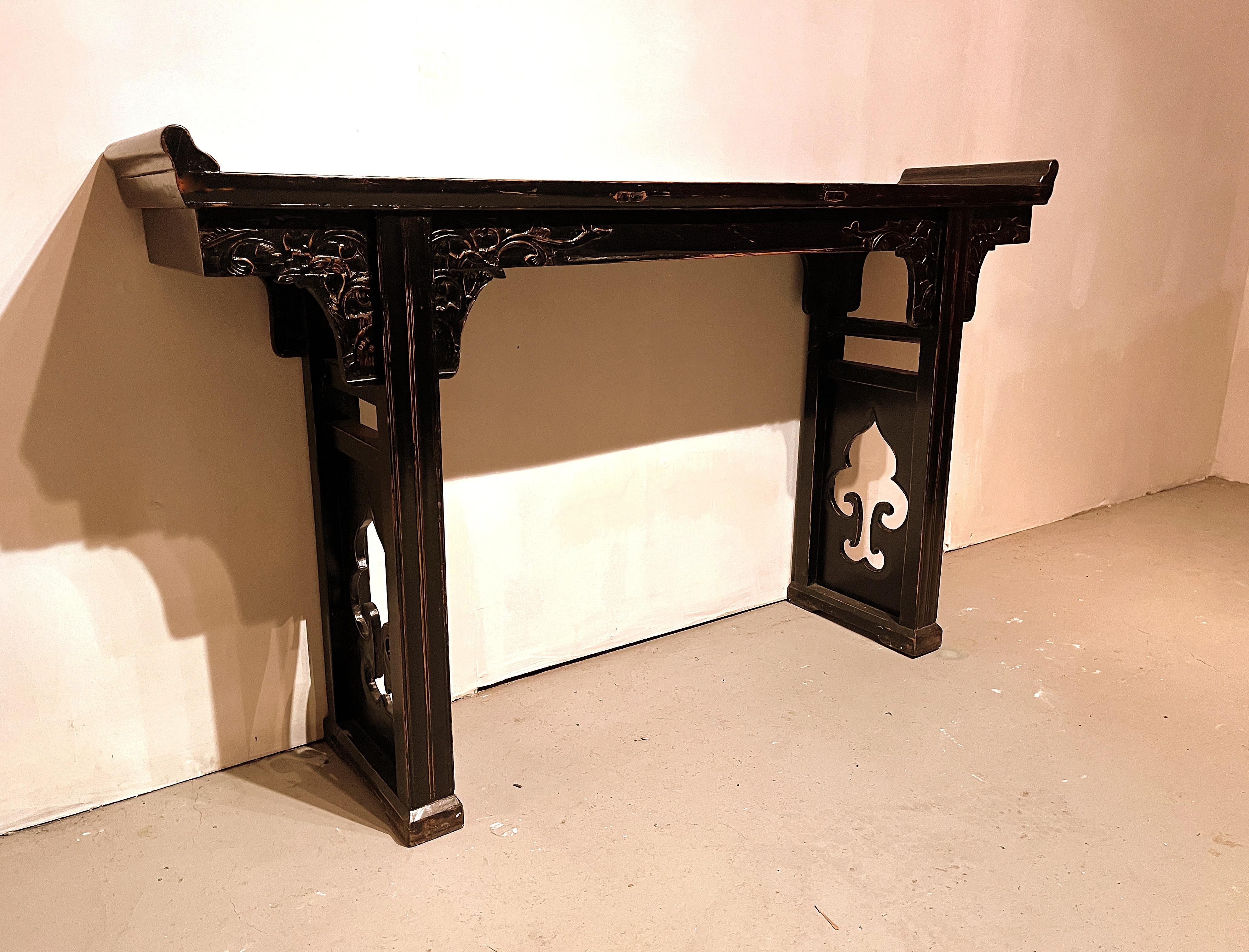 Black Lacquer Altar Table / Console Table For Sale 3