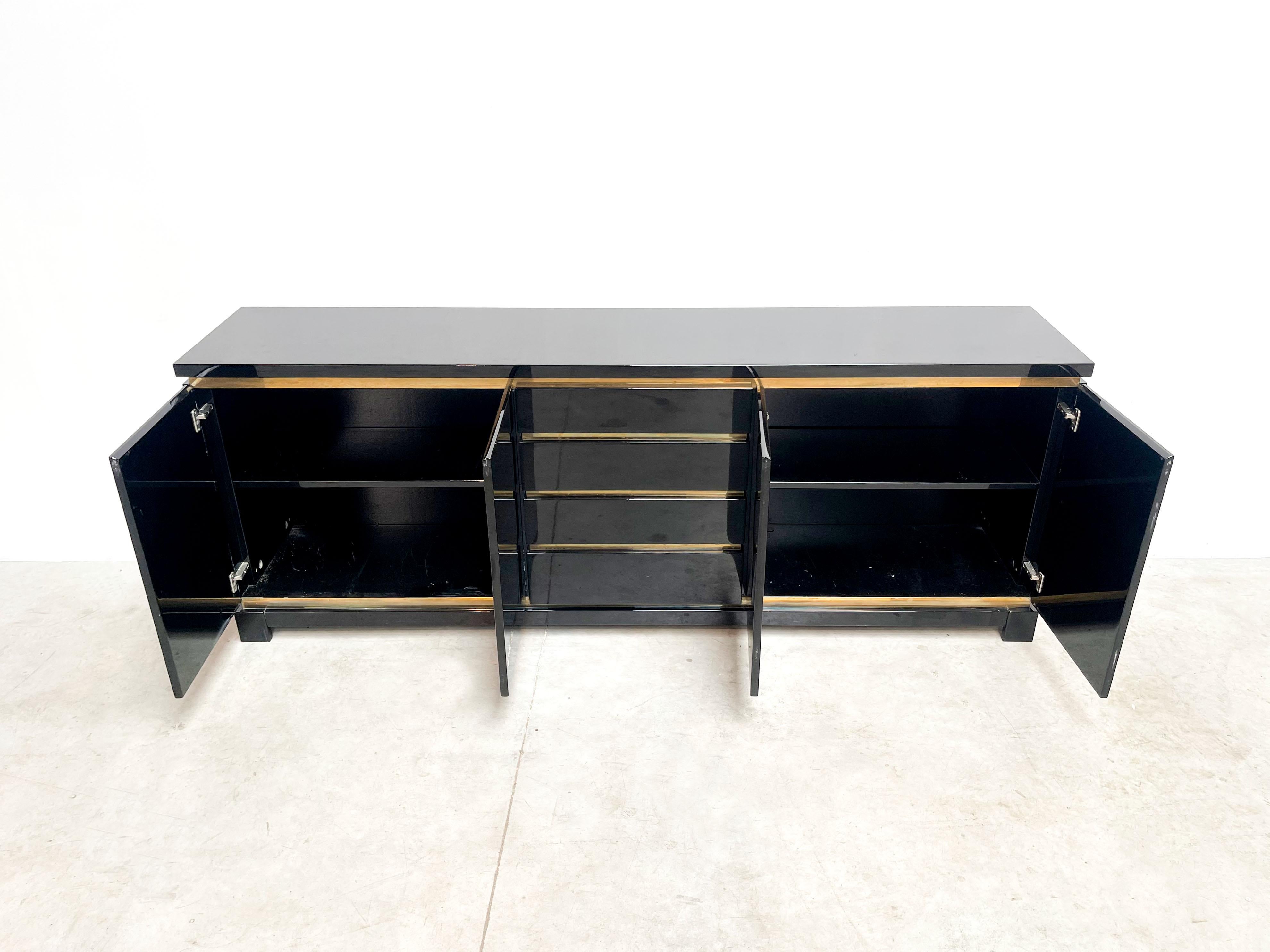 Black lacquer and brass sideboard by Jean Claude Mahey, 1970s  In Good Condition For Sale In HEVERLEE, BE