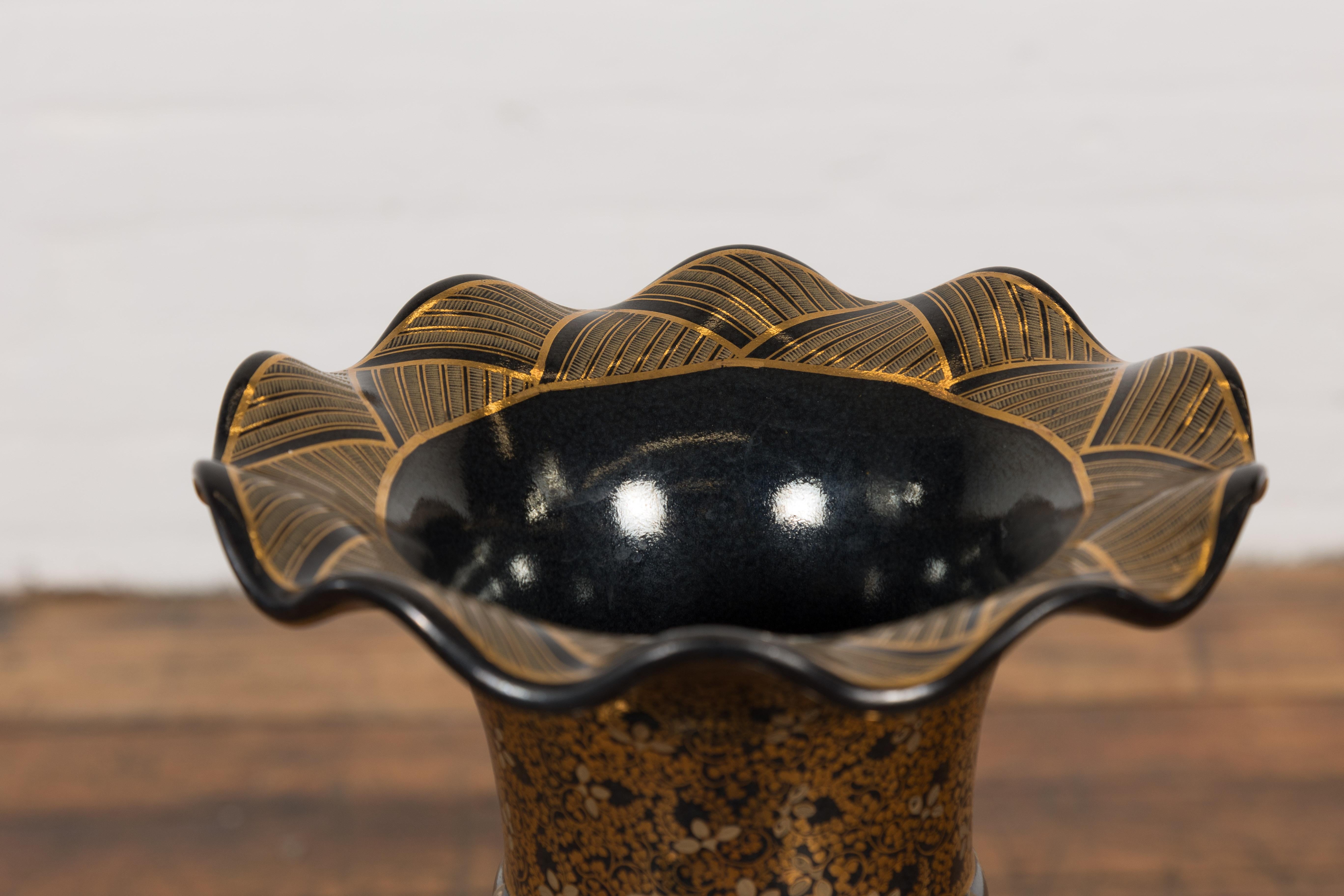 Black Lacquer and Gold Leaf Underlay Chinese Altar Vase with Scalloped Top For Sale 1