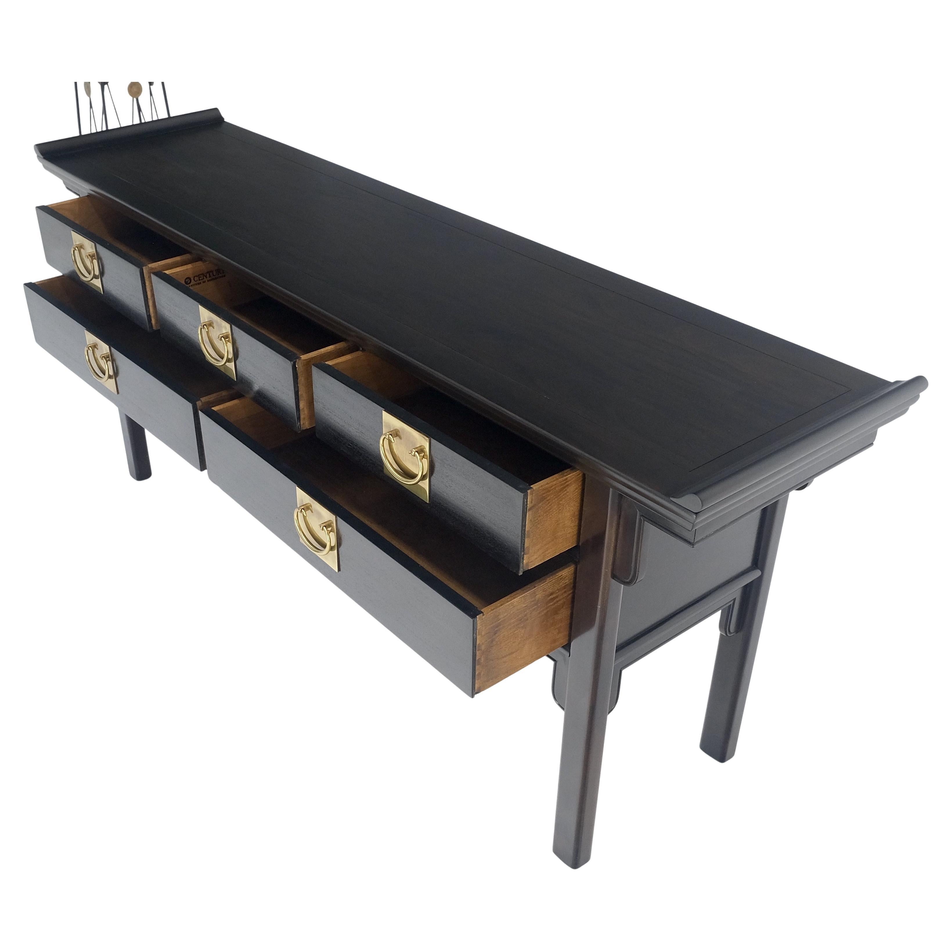 Black Lacquer Asian Inspired Horse Shoe Handles 5 Drawers Rolled Edges Sideboard im Angebot