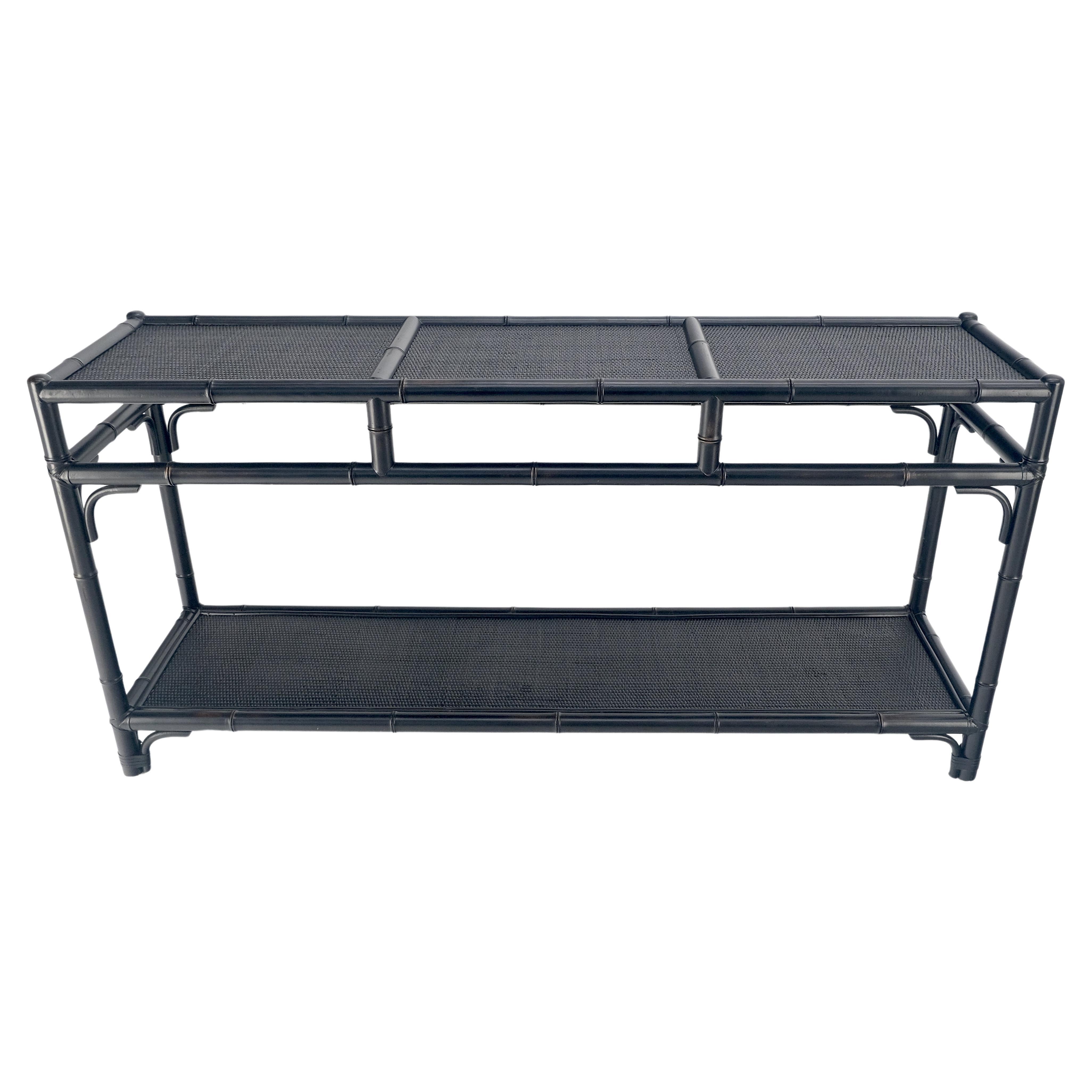 ¡Mesa consola de sofá de ratán de bambú lacado en negro de 60" de largo Bloomingdale's MINT!