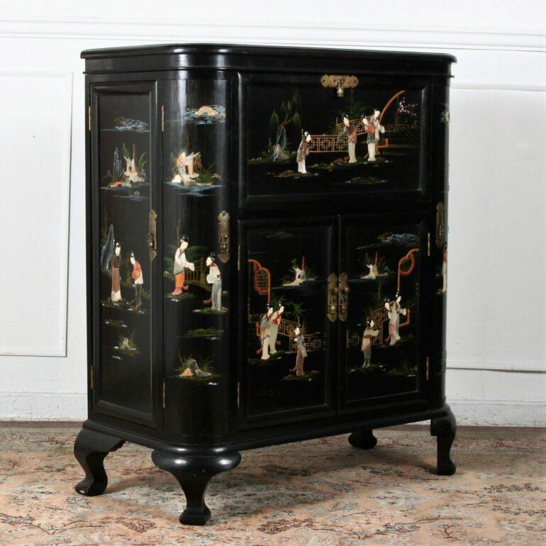 Chinese Black Lacquer Bar with Hardstone Figures