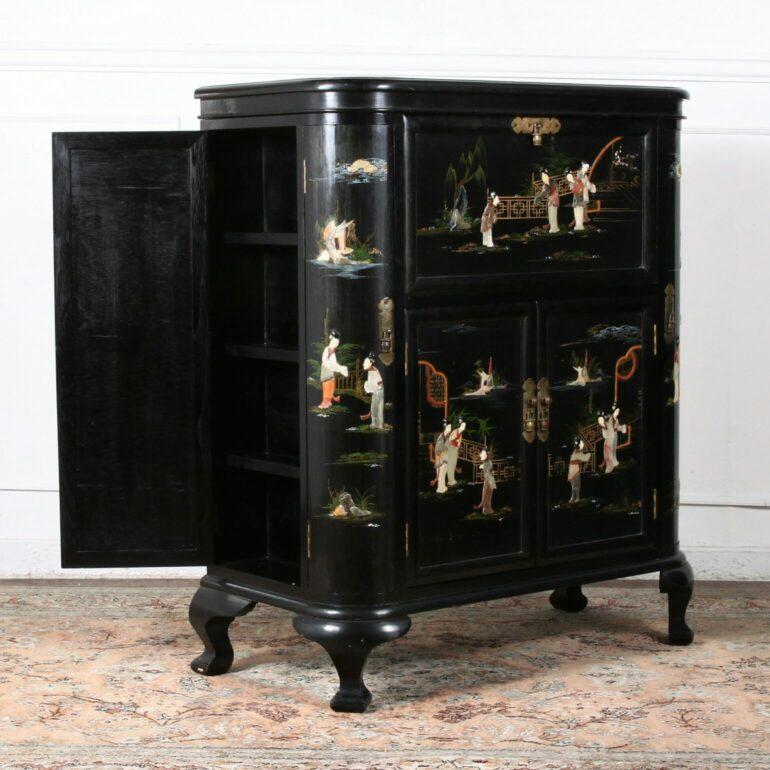 Stone Black Lacquer Bar with Hardstone Figures