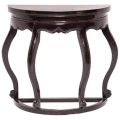 Table en laque noire bulbeuse Demilune, vers 1850