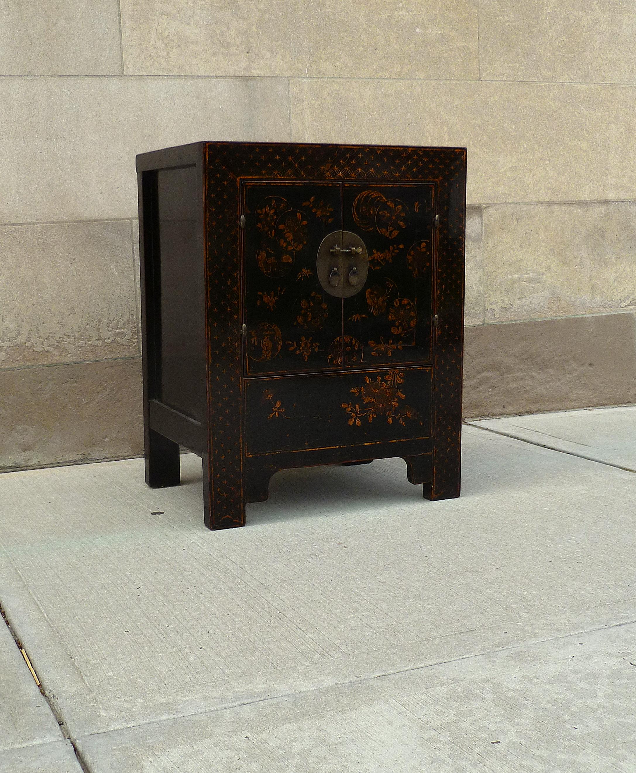 20th Century Black Lacquer Chest with Gilt Motif For Sale