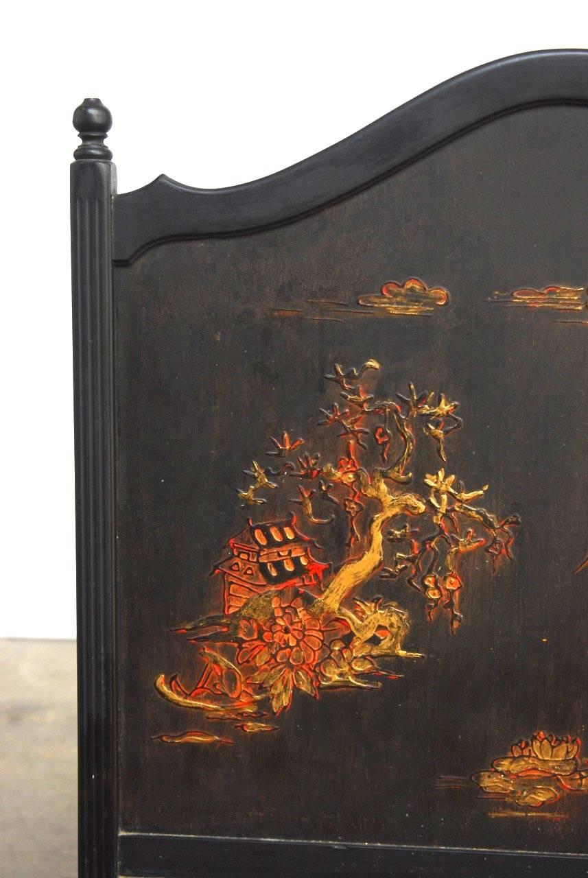 Écran de cheminée décoré de Chinoiserie en laque noire Bon état à Rio Vista, CA