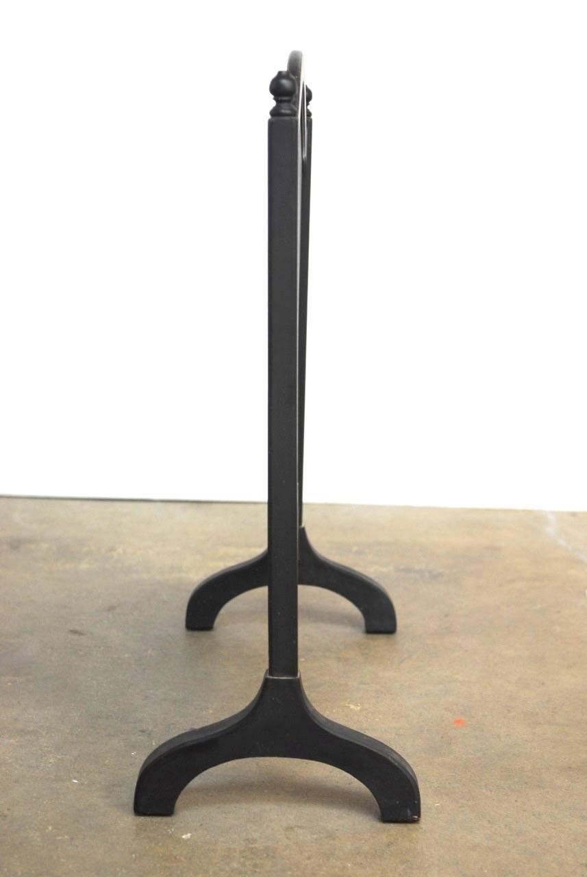 Bois Écran de cheminée décoré de Chinoiserie en laque noire