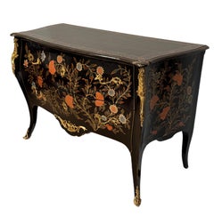 Black Lacquer Commode (20th Century)