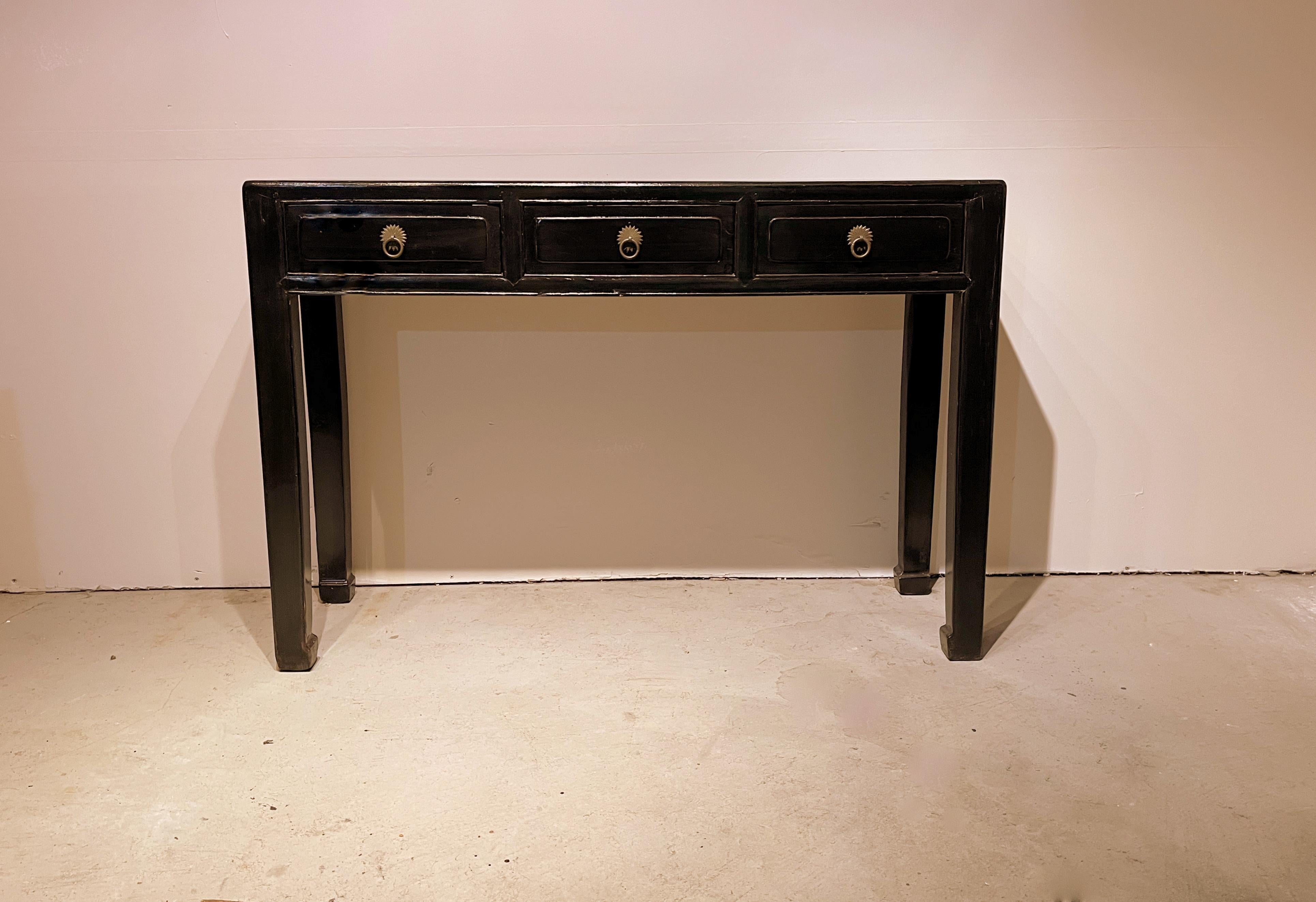 Black lacquer console table with drawers, very elegant, simple and beautiful color