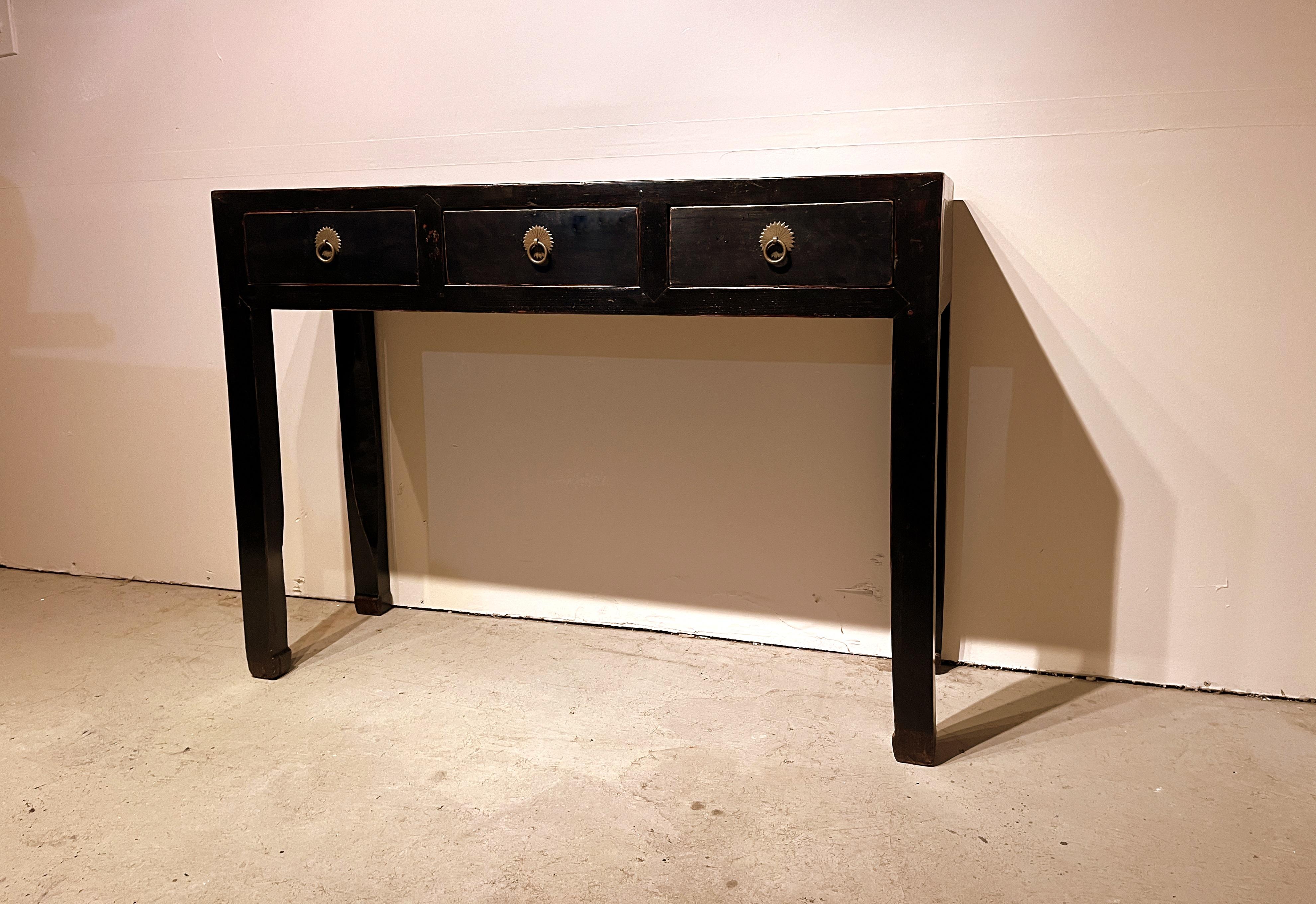 Mesa consola lacada en negro Pulido en venta