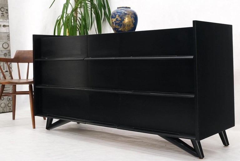 Black Lacquer Ebonized Pieced Wood Pulls Gallery Top 9 Drawers Dresser  Credenza For Sale at 1stDibs | black credenza with drawers, splayed patch  wood