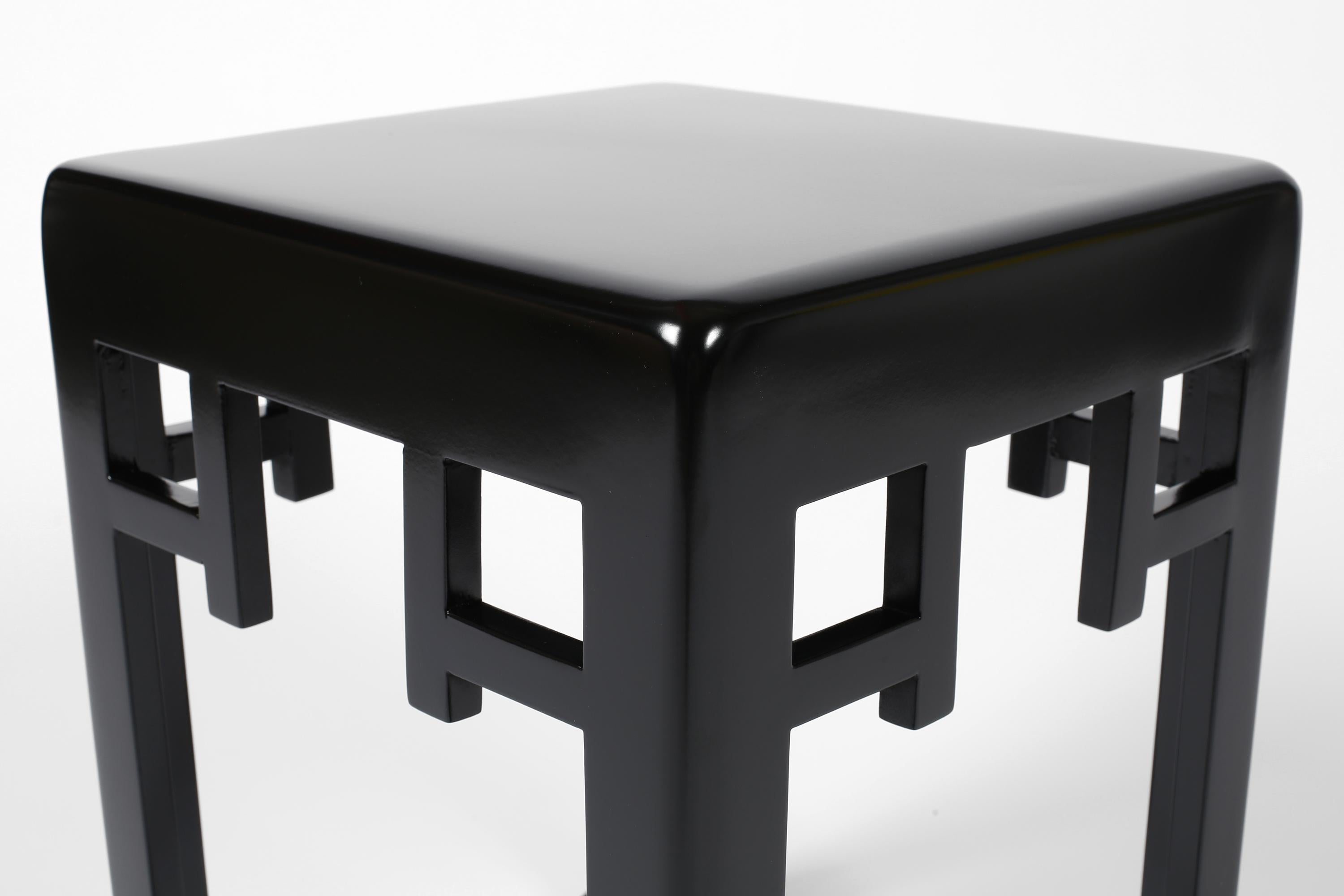 Black Lacquer French Art Deco Atelier Martine Side Table In Good Condition For Sale In London, GB