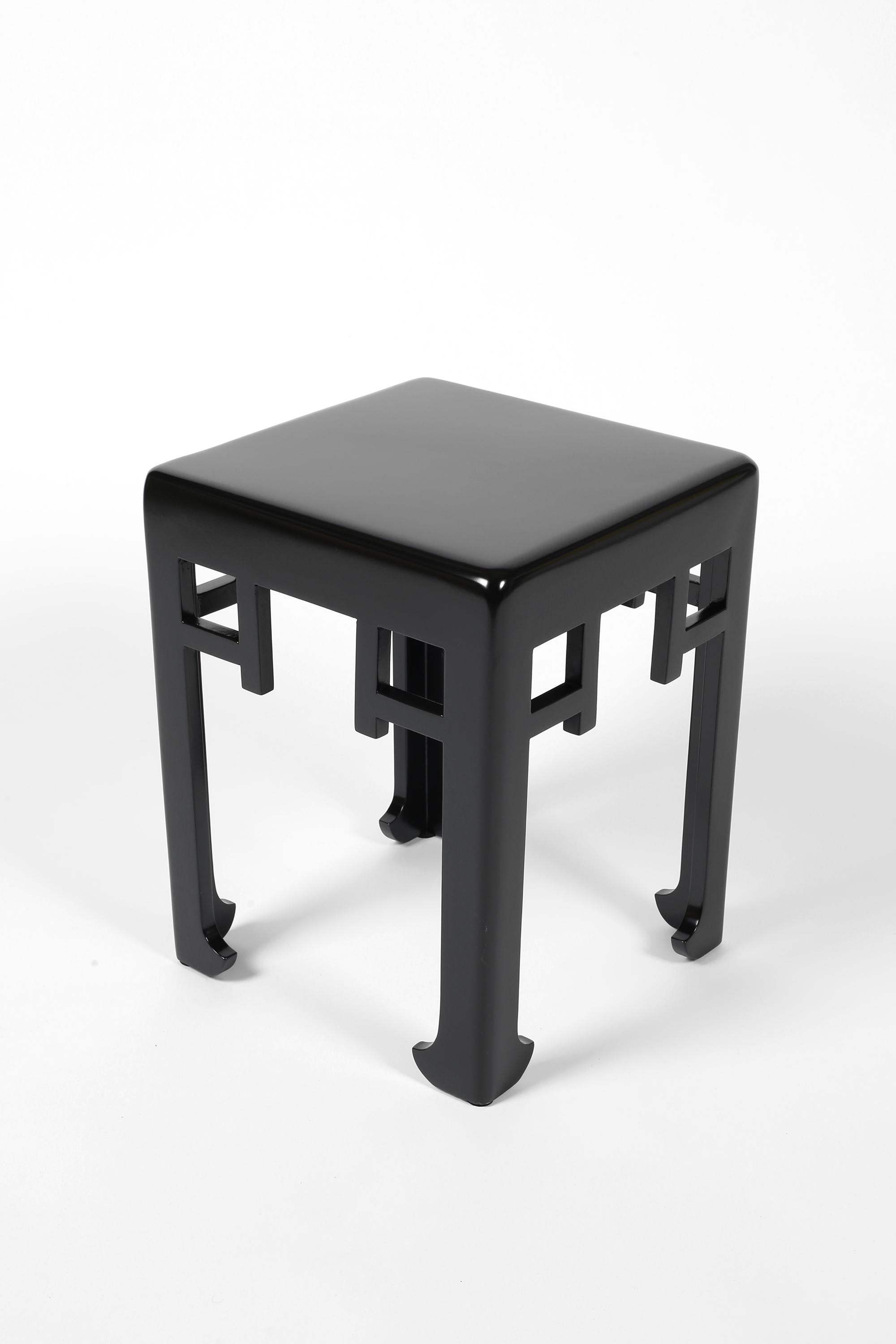 20th Century Black Lacquer French Art Deco Atelier Martine Side Table For Sale