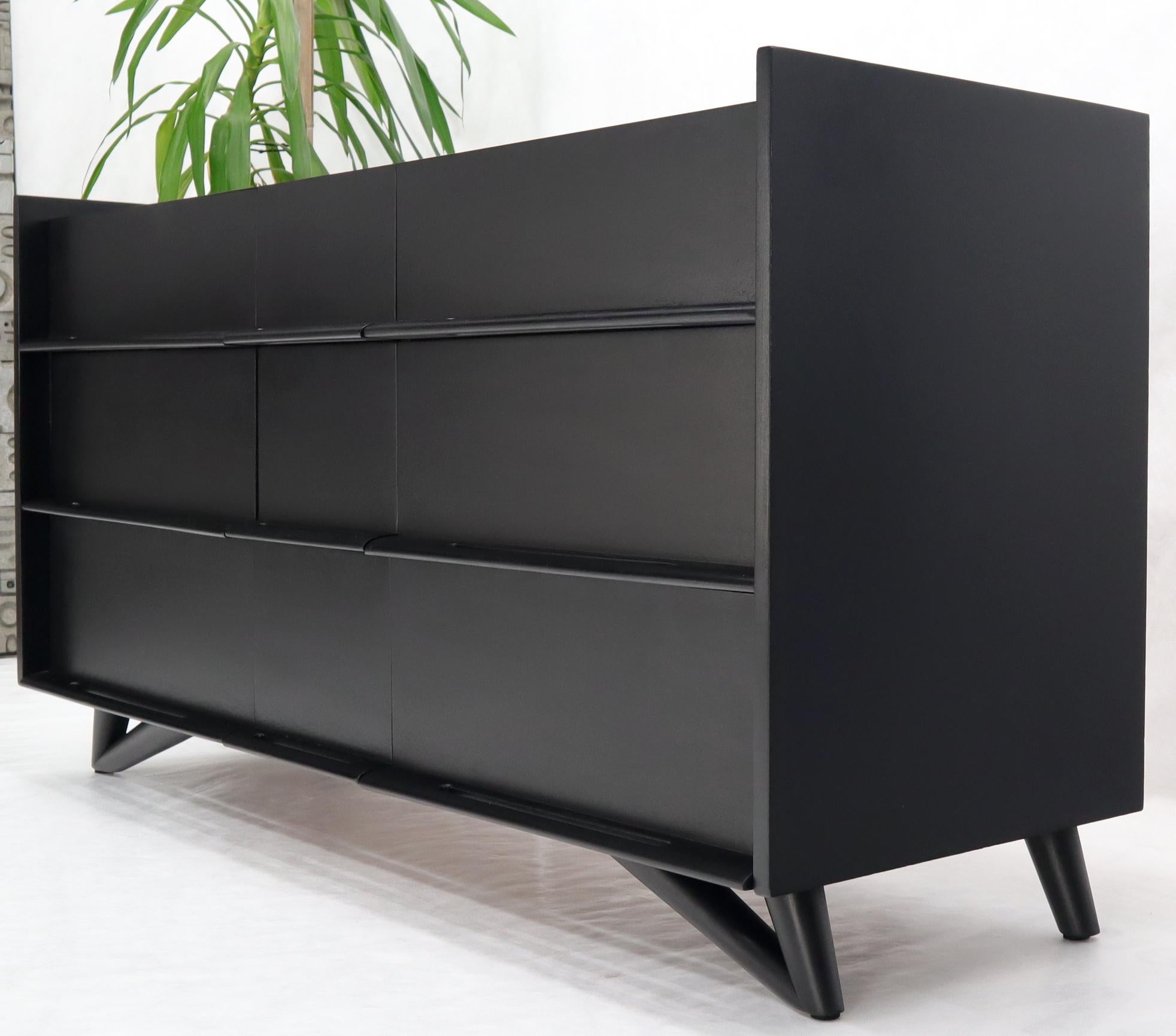 black lacquer dresser