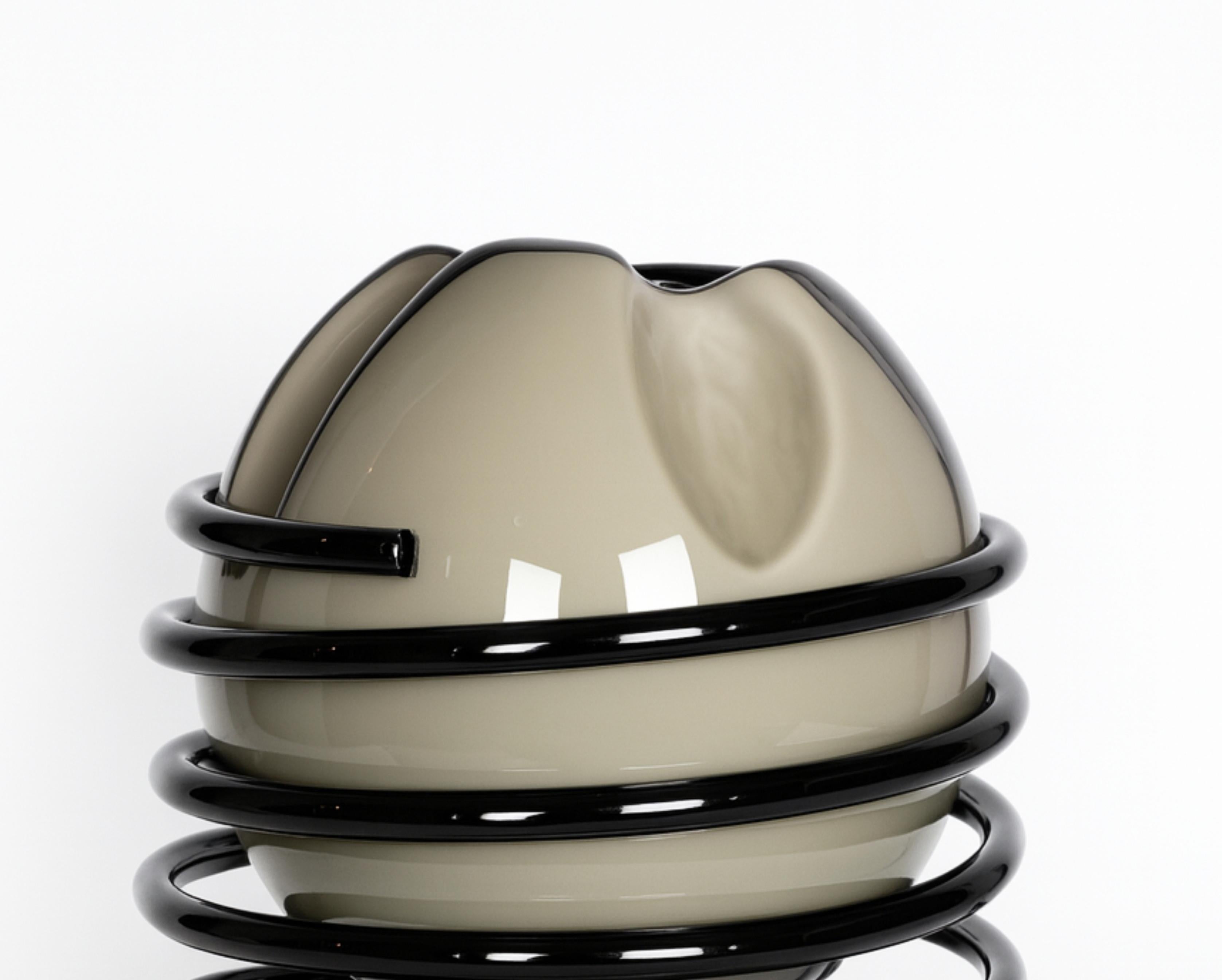 Black Lacquer Glass Table Lamp, 20th Century, Mid Century Modern Bon état - En vente à Lisbon, PT