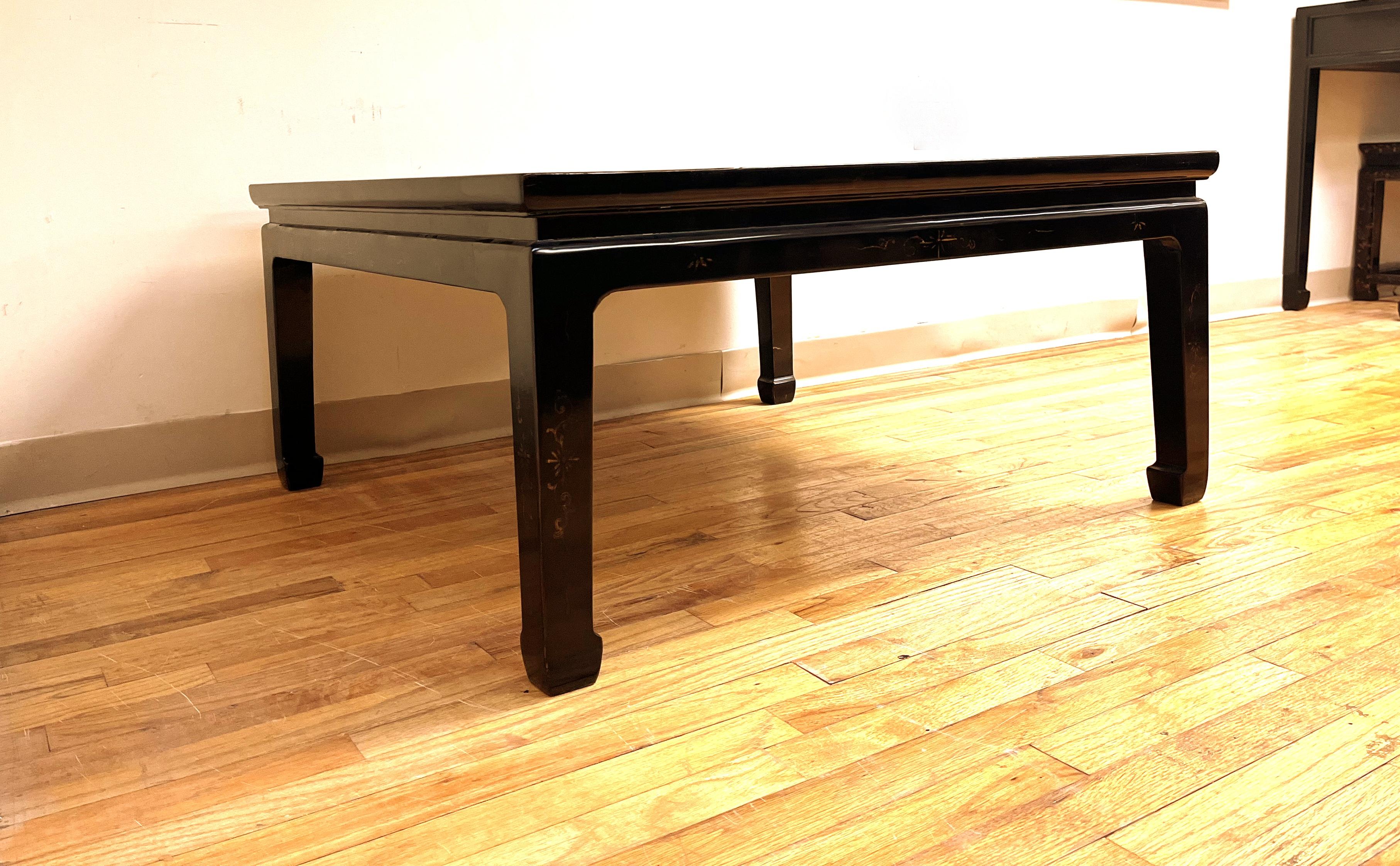 Black Lacquer Low Table with Gilt Motif In Excellent Condition For Sale In Greenwich, CT