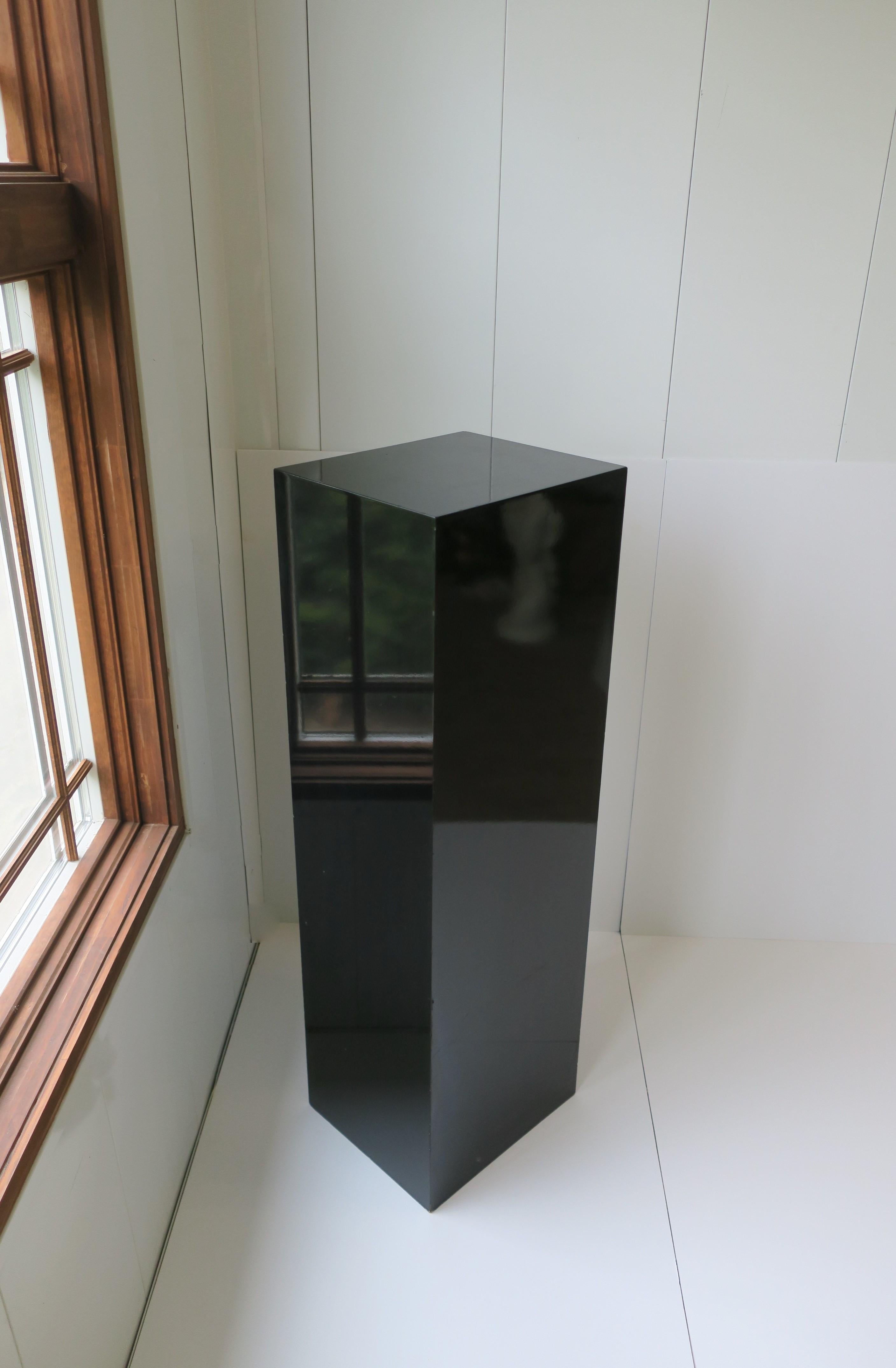 Modern Black Lacquer Pedestal Column Pillar Stand, ca. 1990s 6