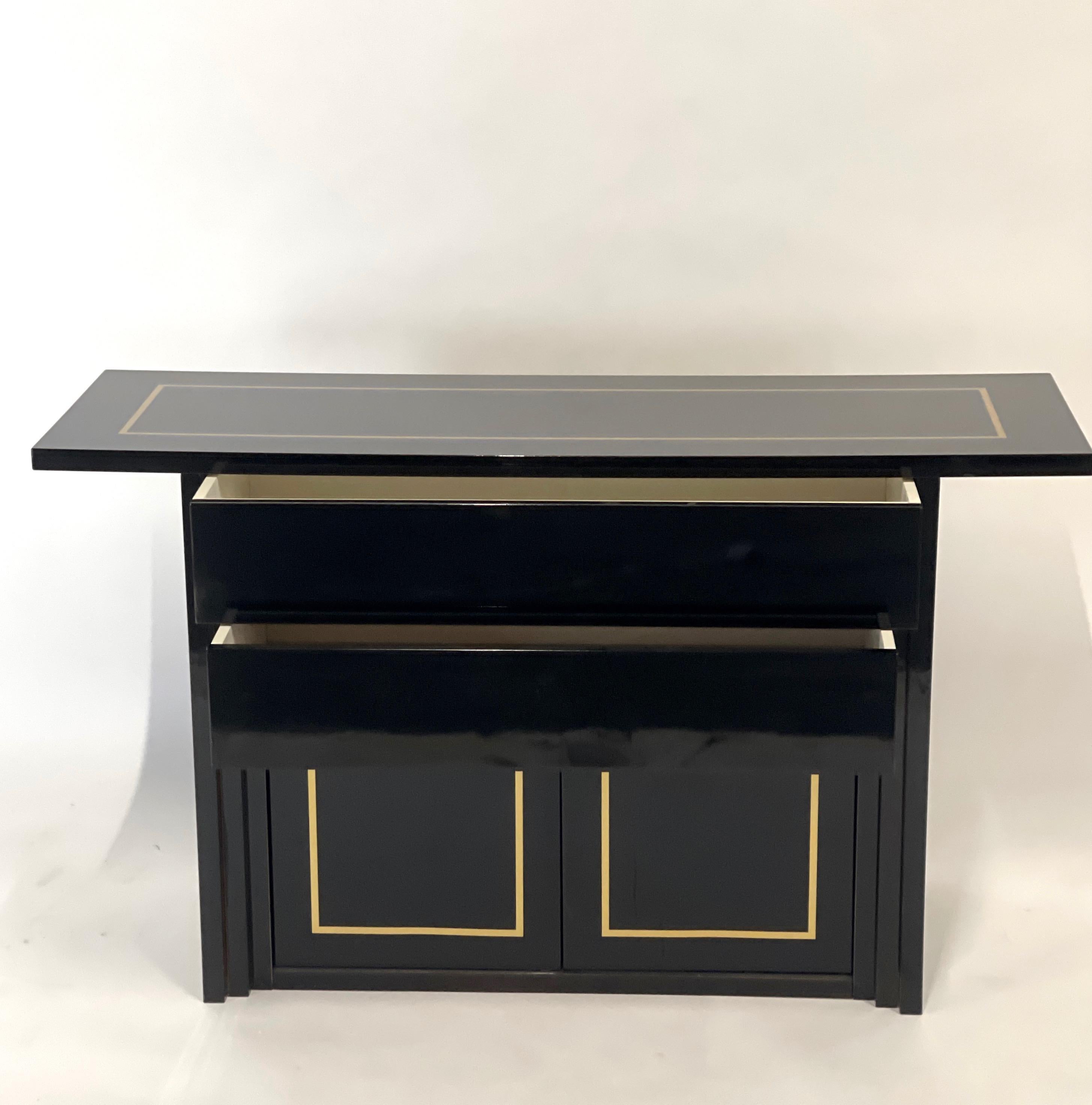 20th Century Black Lacquer Post-Modern 2 Drawer w. Cabinet Console / Bar / or Buffet