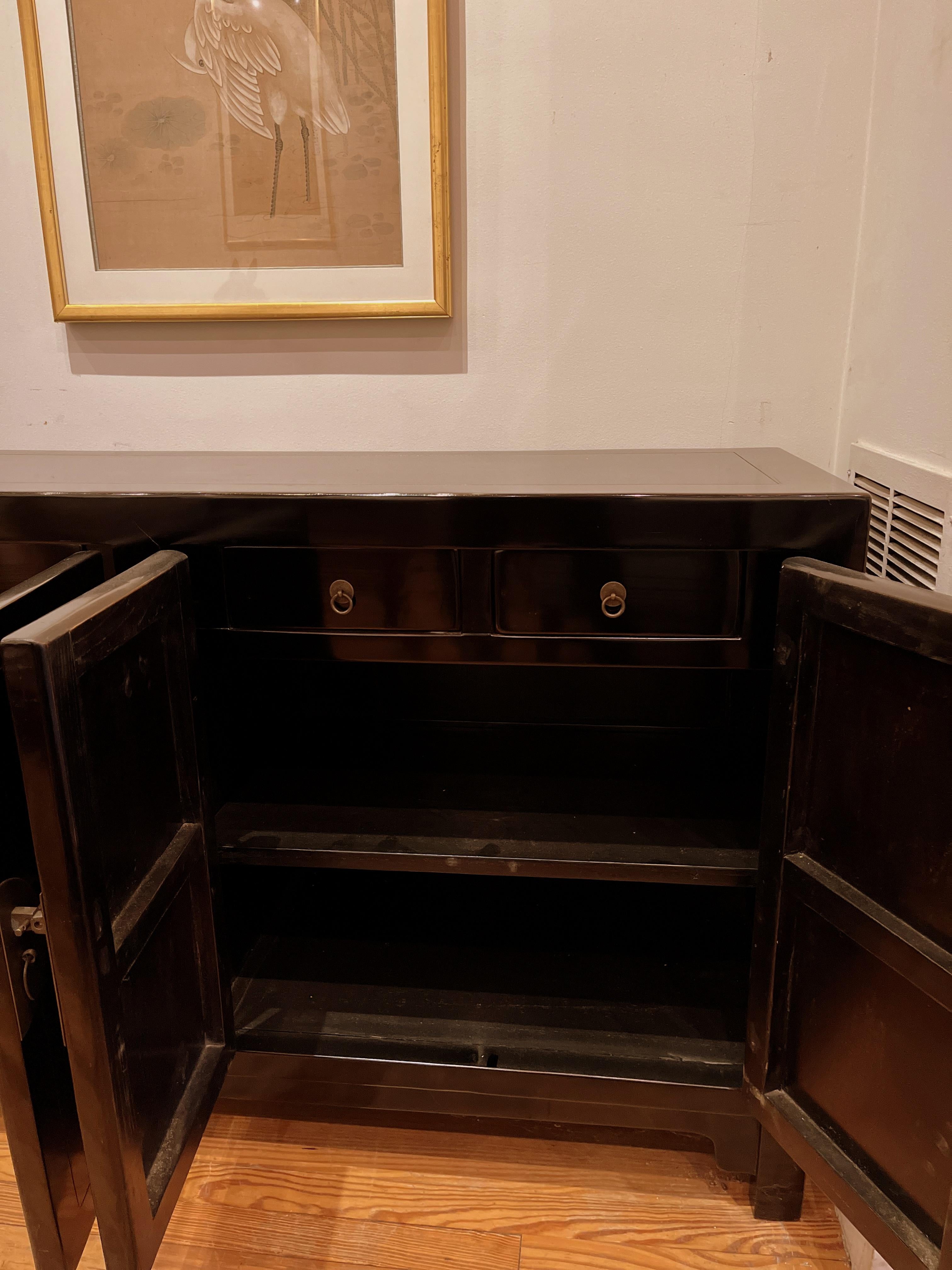 Credenza in lacca nera In condizioni buone in vendita a Greenwich, CT