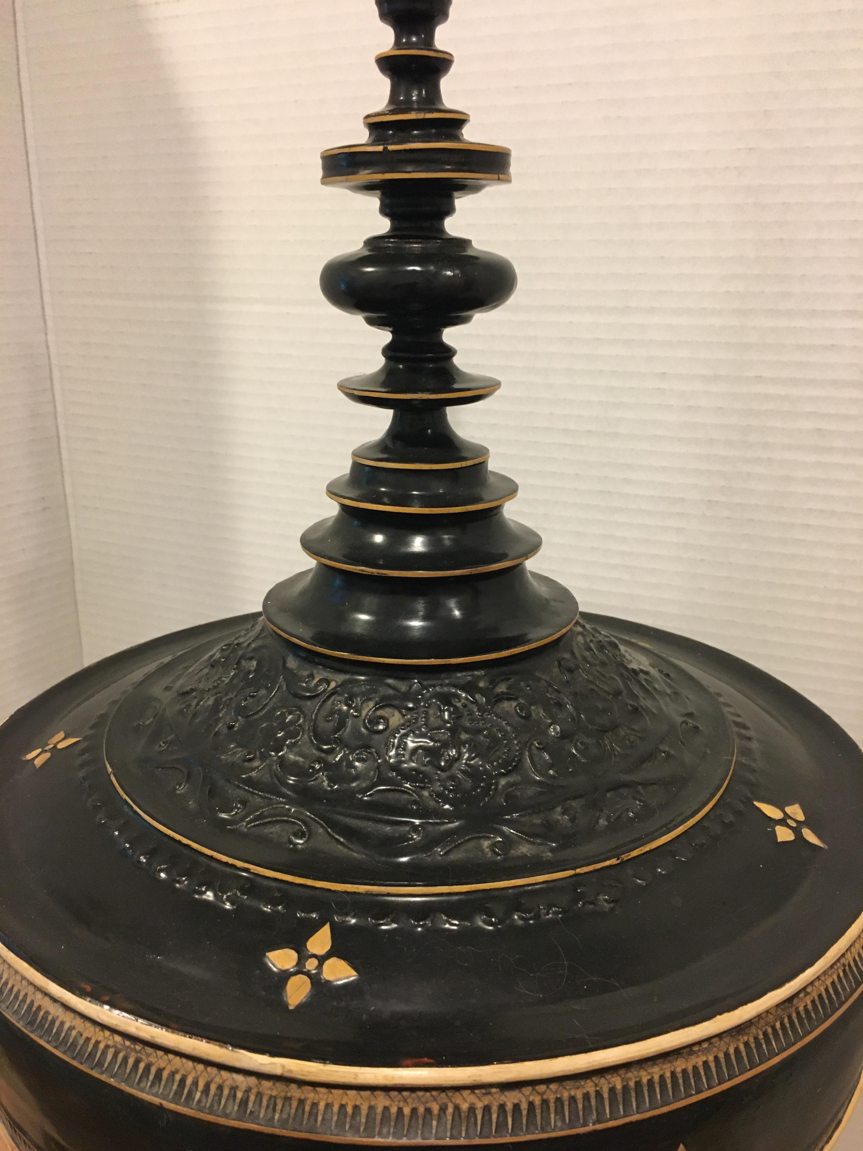 Black lacquer temple offering bowl.