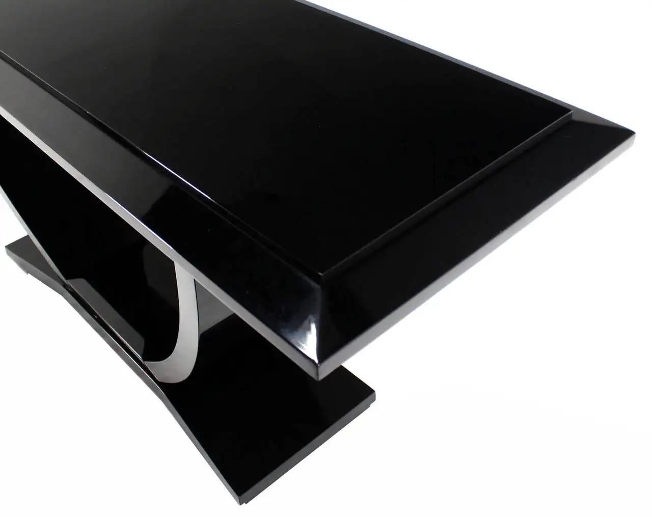 ¡Mesa consola con base arqueada en forma de U lacada en negro de Drexel MINT! Madera dura en venta