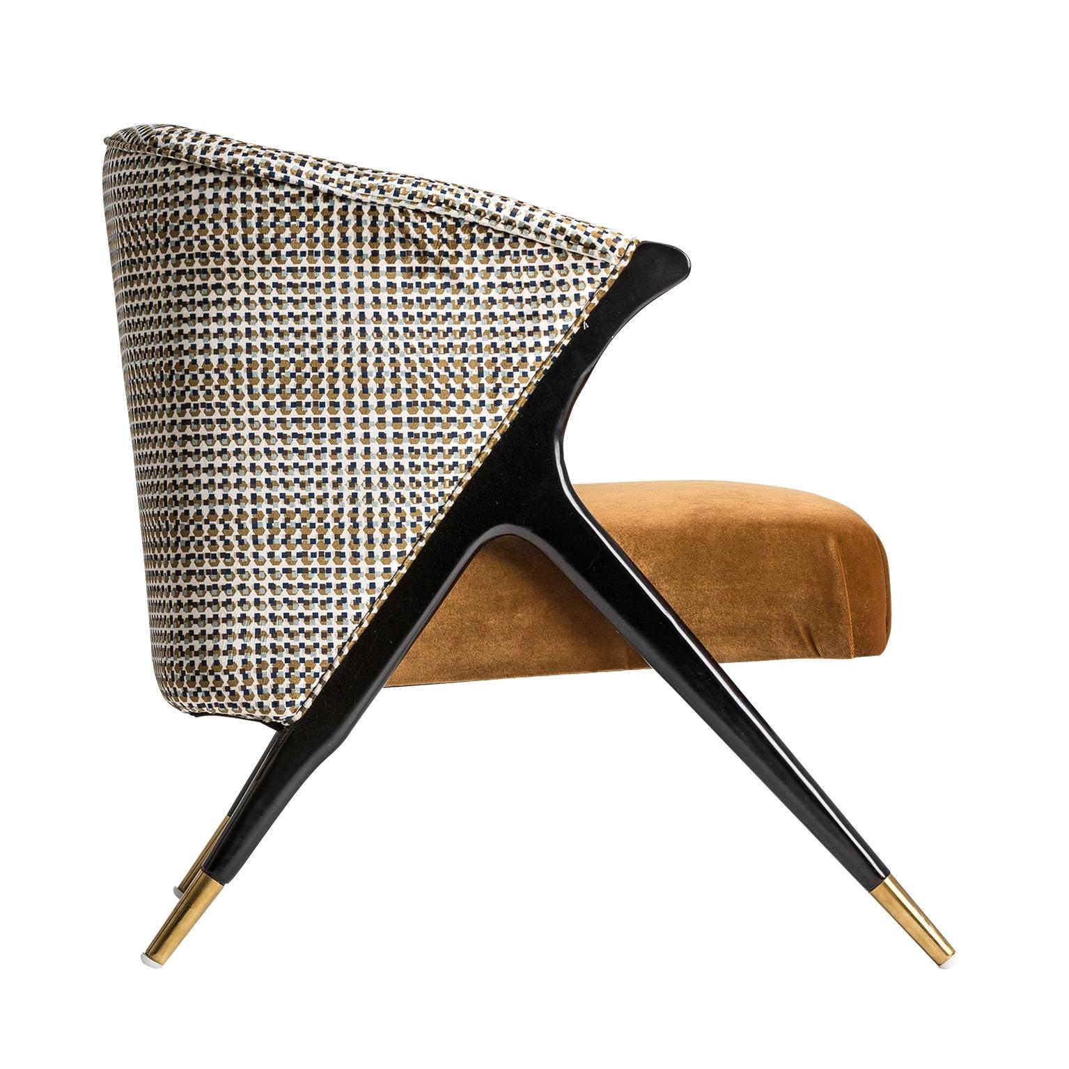 Black lacquer wooden feet with brass finish and psychedelic velvet lounge armchair Mid-Century Modern style.