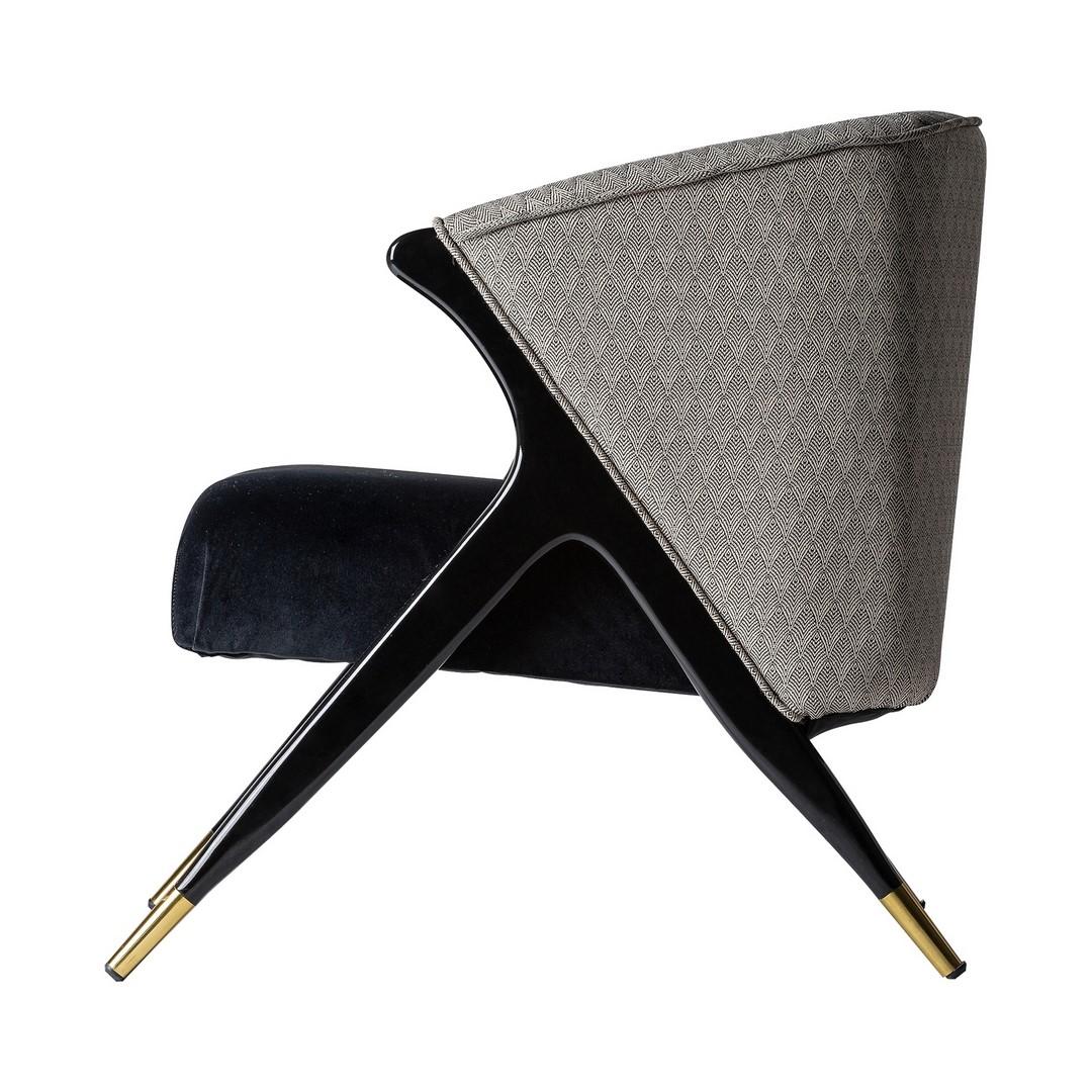Schwarz lackierter Lounge-Sessel aus Holz und Samt (Europäisch) im Angebot