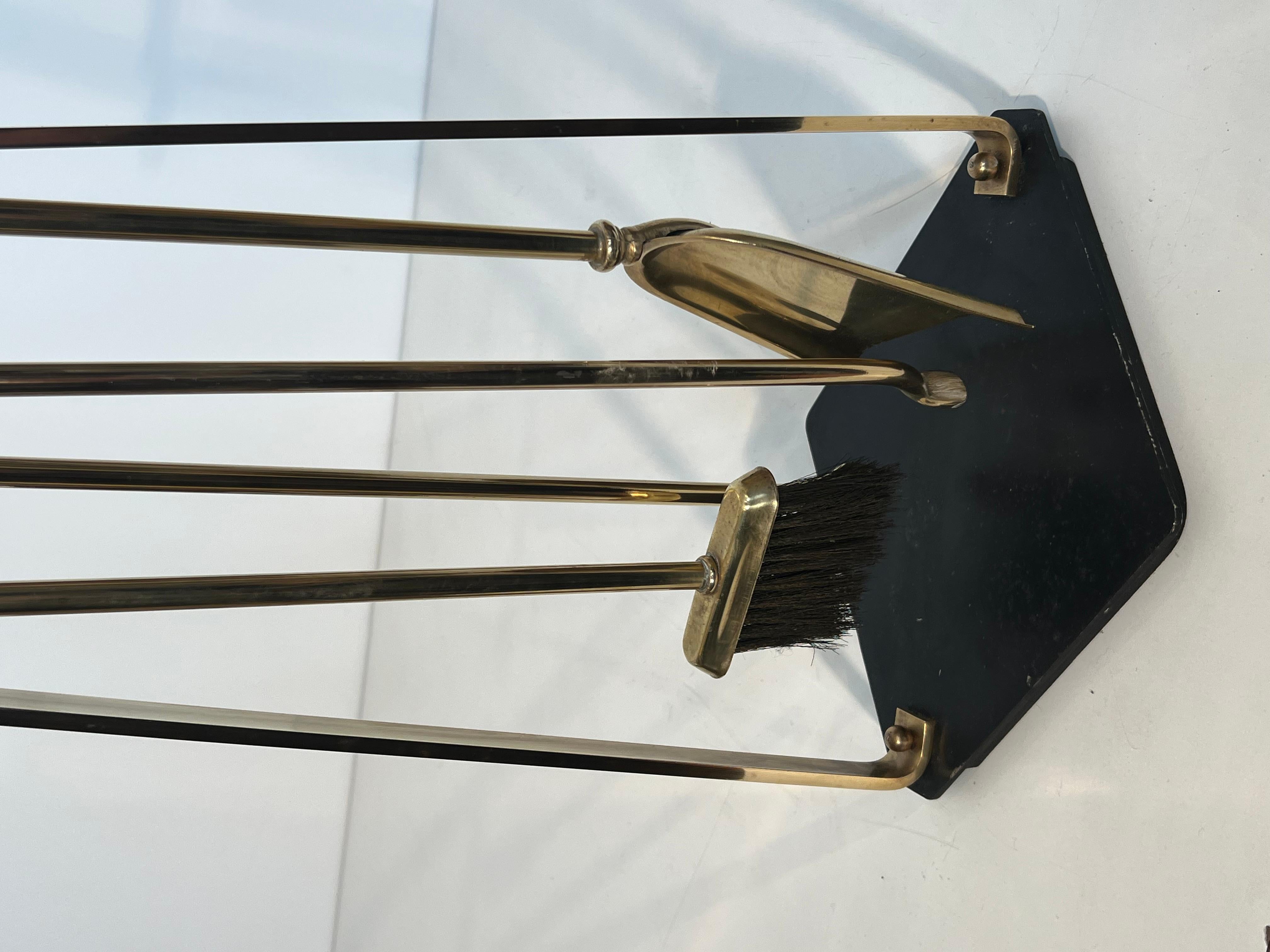 Black Lacquered and Brass Design Fireplace Tools on Stand In Good Condition For Sale In Marcq-en-Barœul, Hauts-de-France
