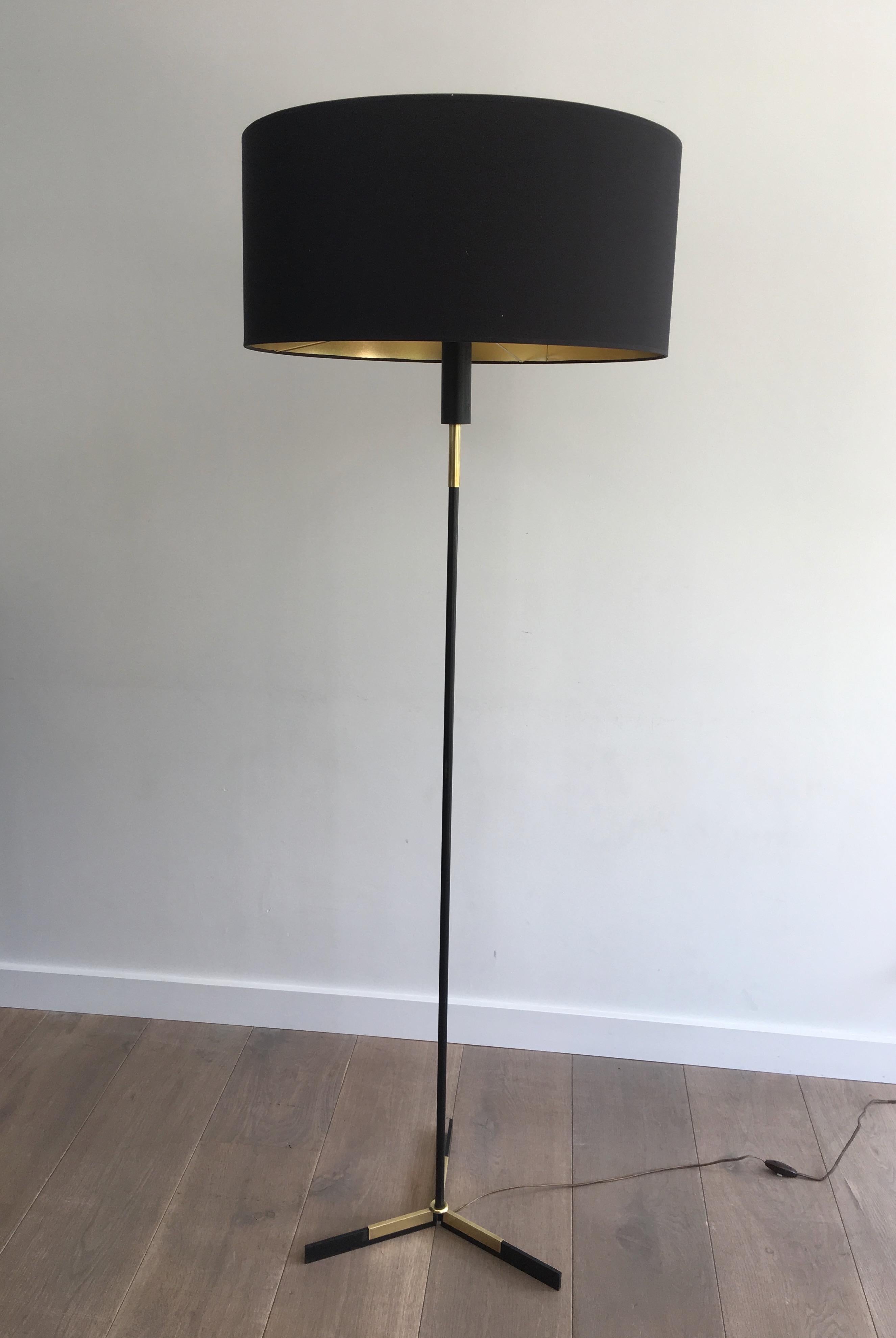 Black Lacquered and Brass Design Floor Lamp, French, circa 1950 For Sale 9