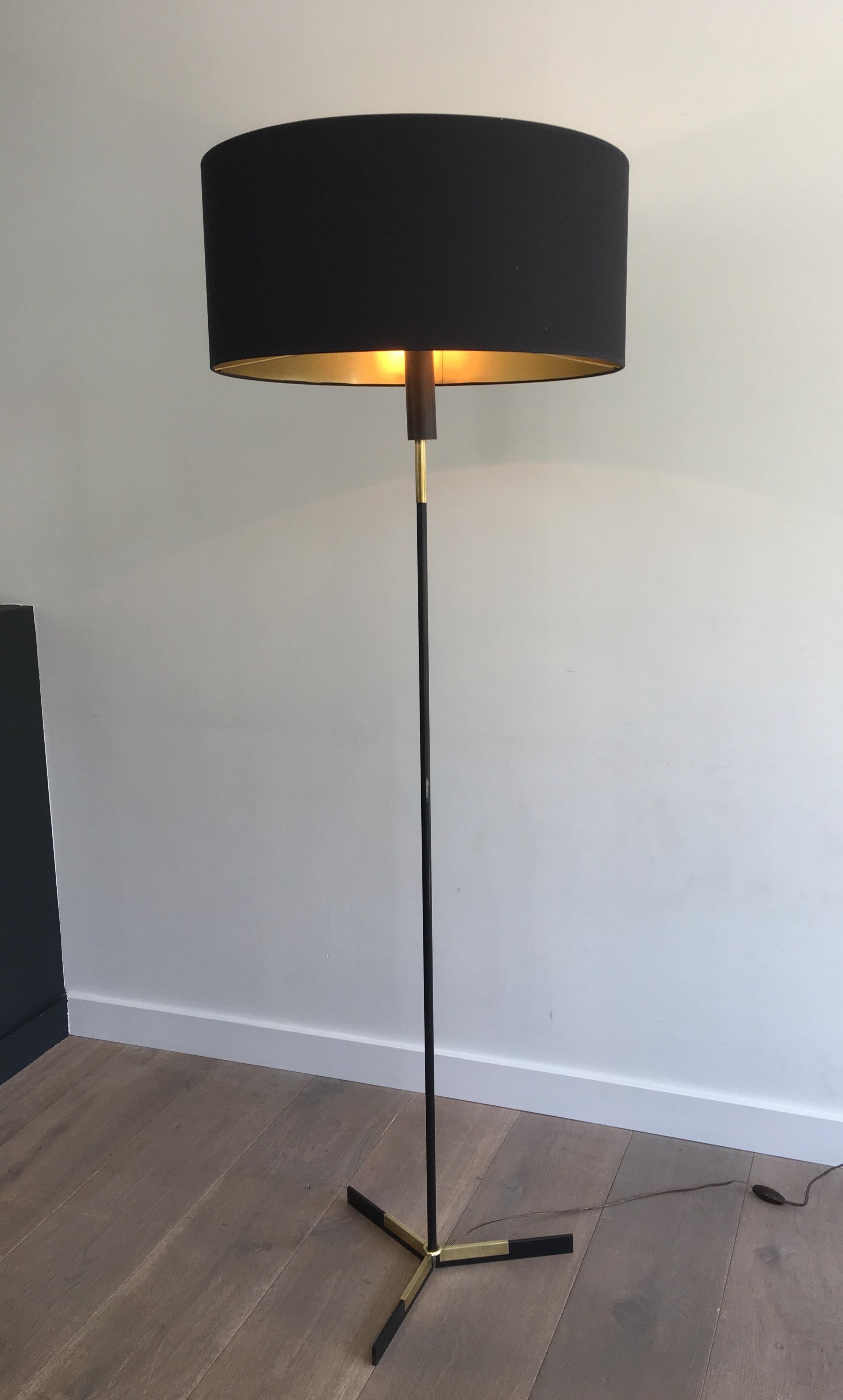 Black Lacquered and Brass Design Floor Lamp, French, circa 1950 For Sale 10