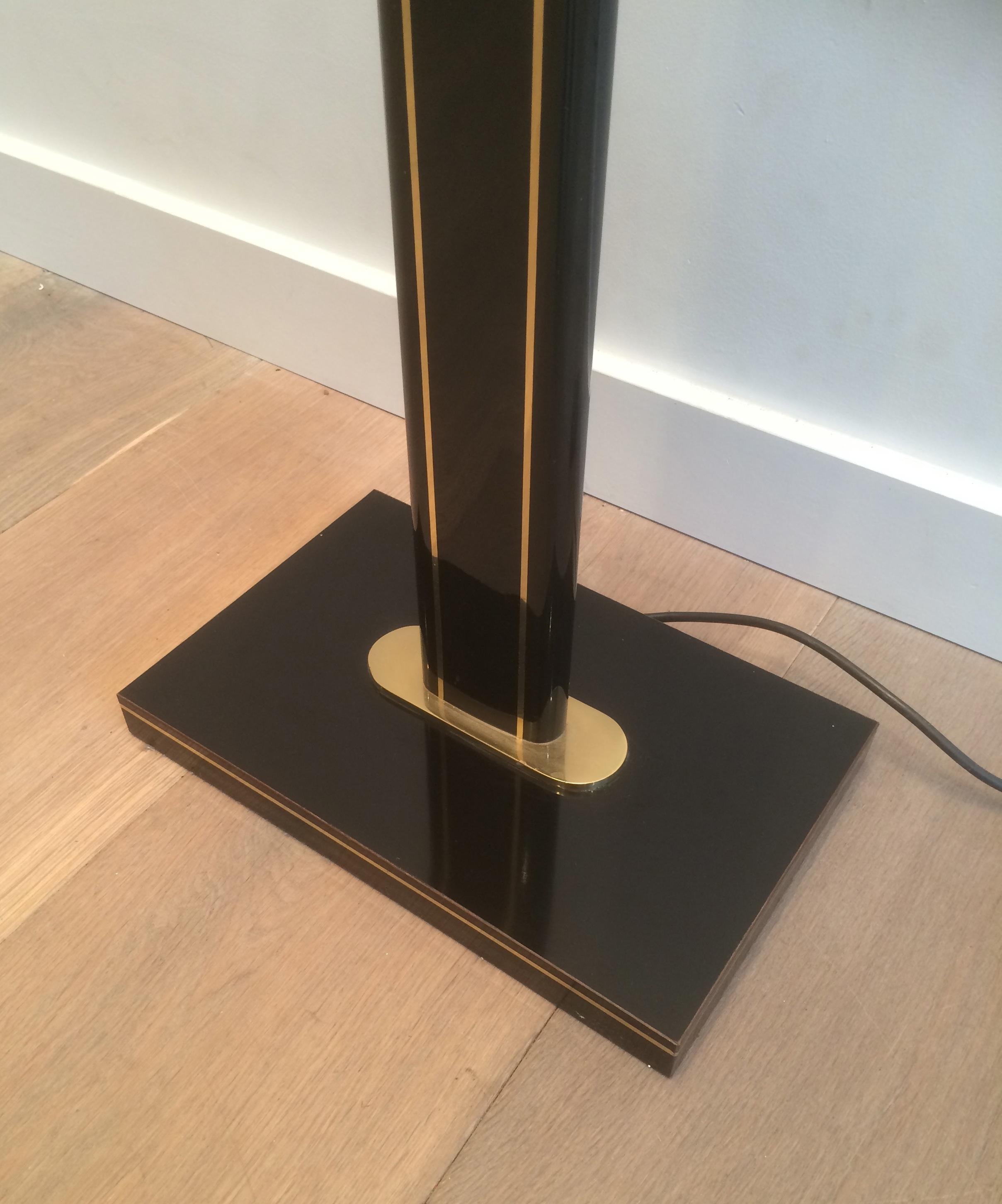 Metal Black Lacquered and Brass Floor Lamp, French Work, Circa 1970 For Sale