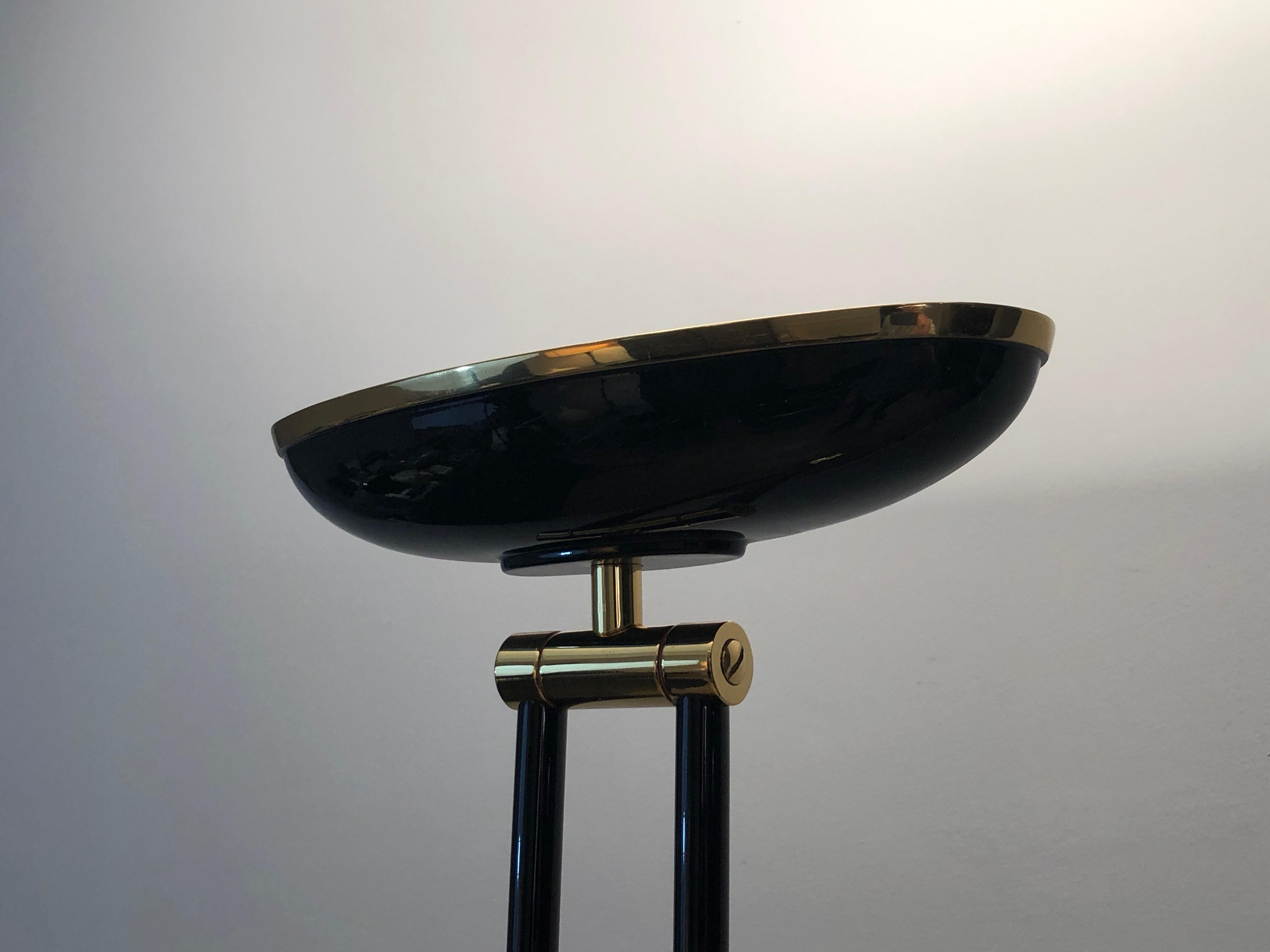 Mid-Century Modern Black Lacquered and Brass Halogen Floor Lamp, French Work, circa 1970 For Sale