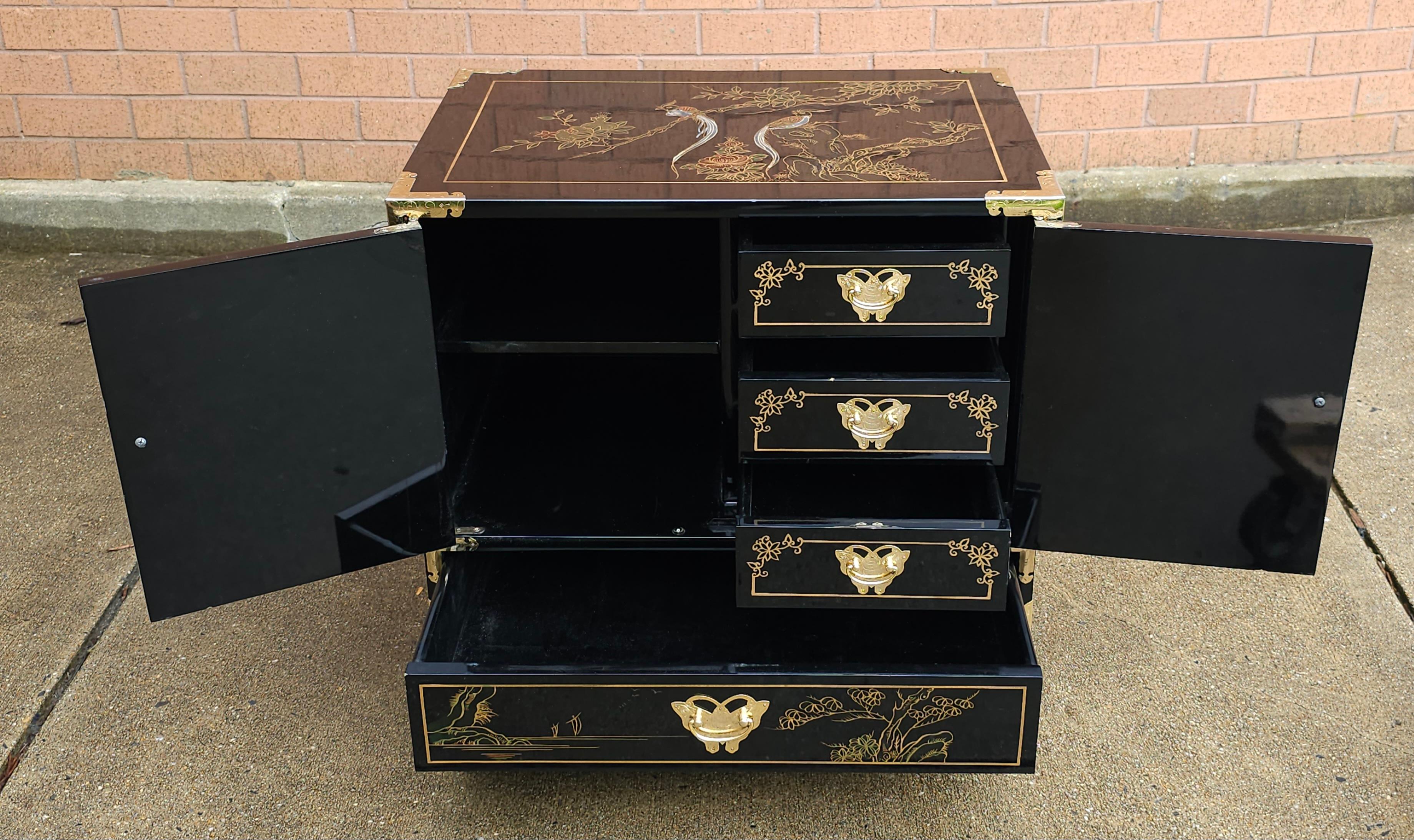 20th Century Black Lacquered and Brass Mounted Chinoiserie Decorated Side Cabinet For Sale