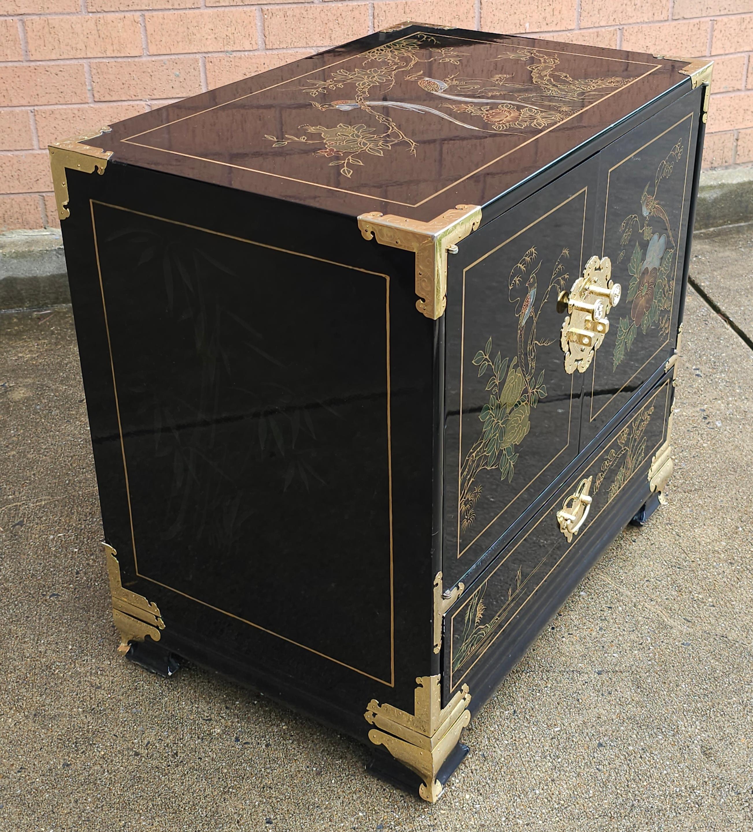 Black Lacquered and Brass Mounted Chinoiserie Decorated Side Cabinet For Sale 3