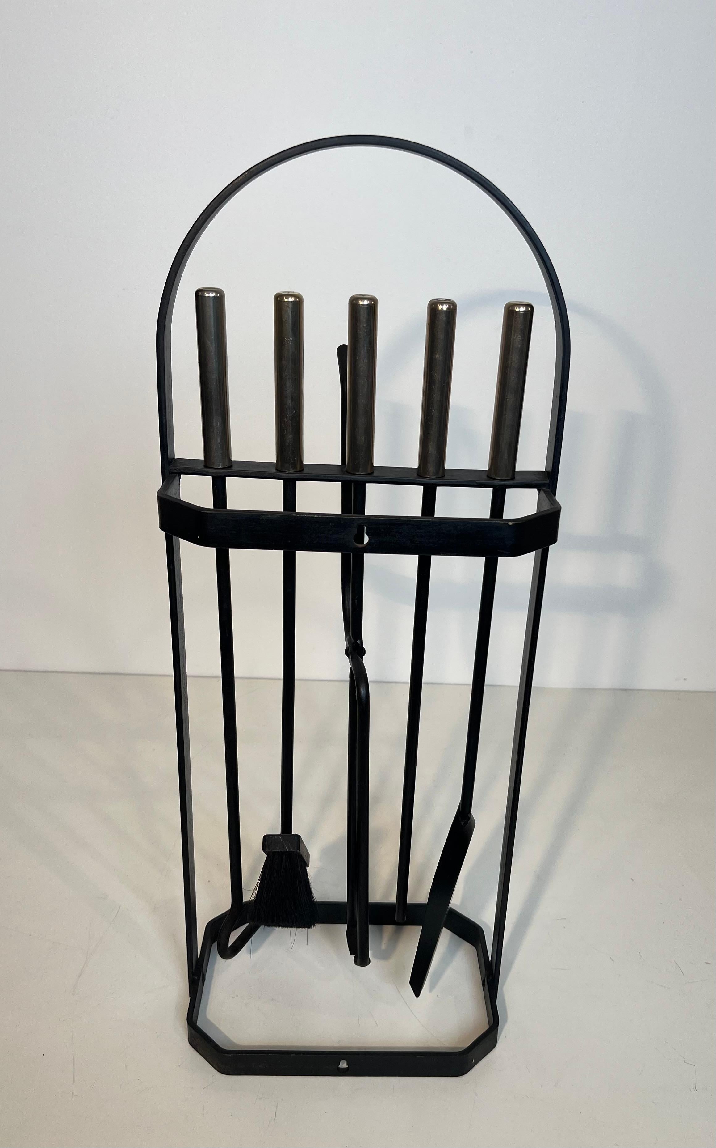 Outils de cheminée laqués noirs et chromés sur Stand en vente 5
