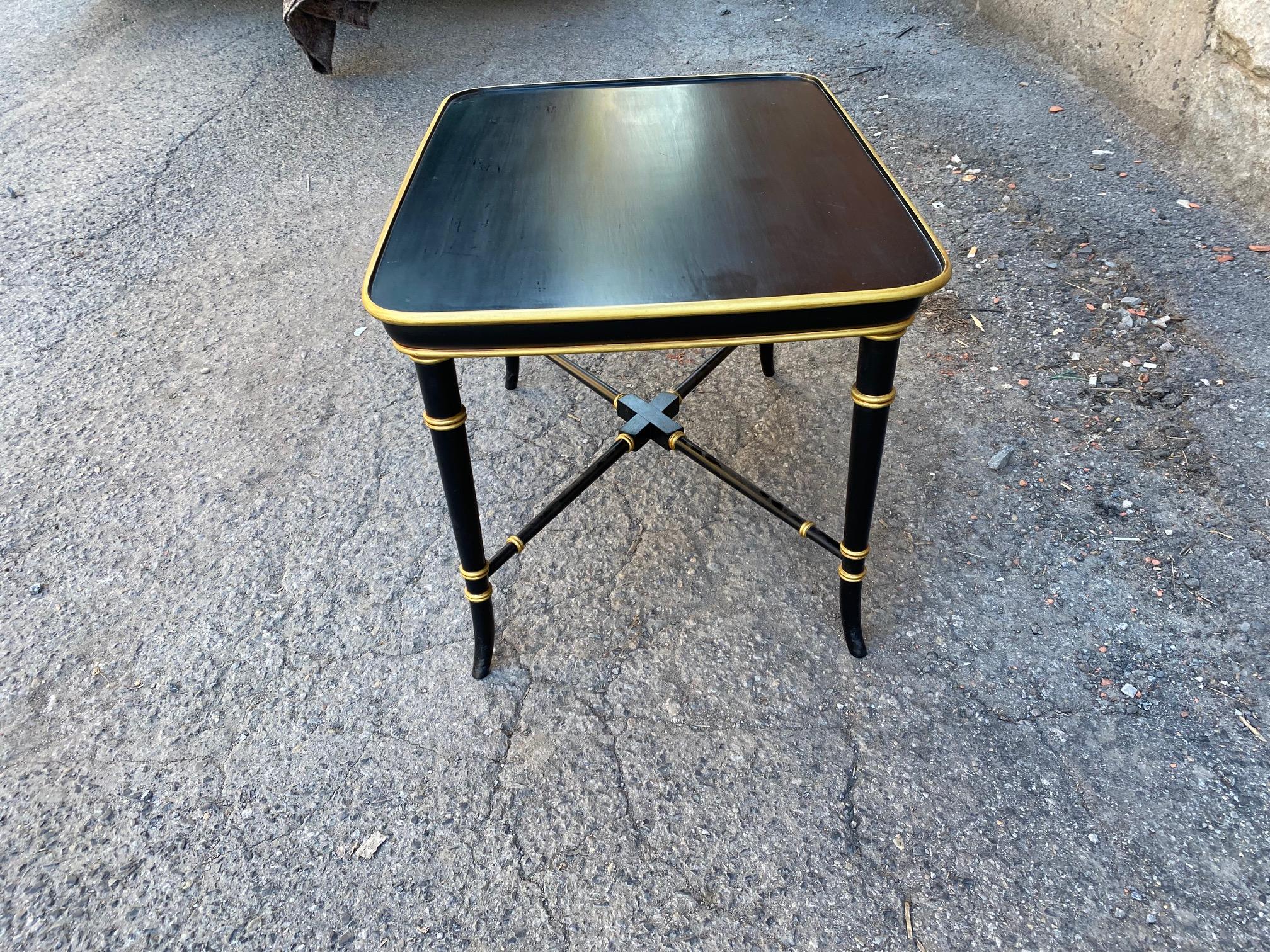 Black Lacquered and Gilt Wood Japanned Tray Table with Floral Motifs For Sale 9