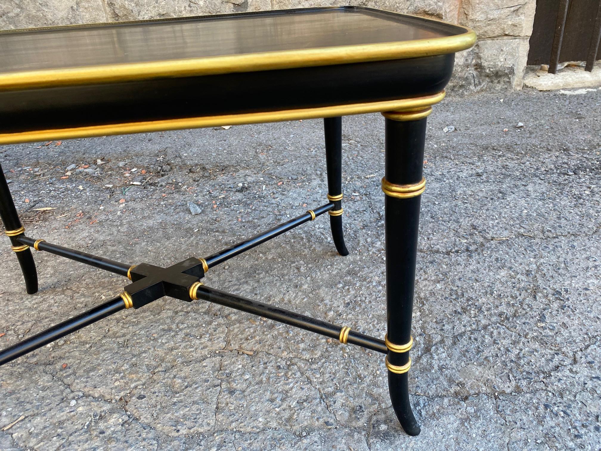 Black Lacquered and Gilt Wood Japanned Tray Table with Floral Motifs For Sale 12