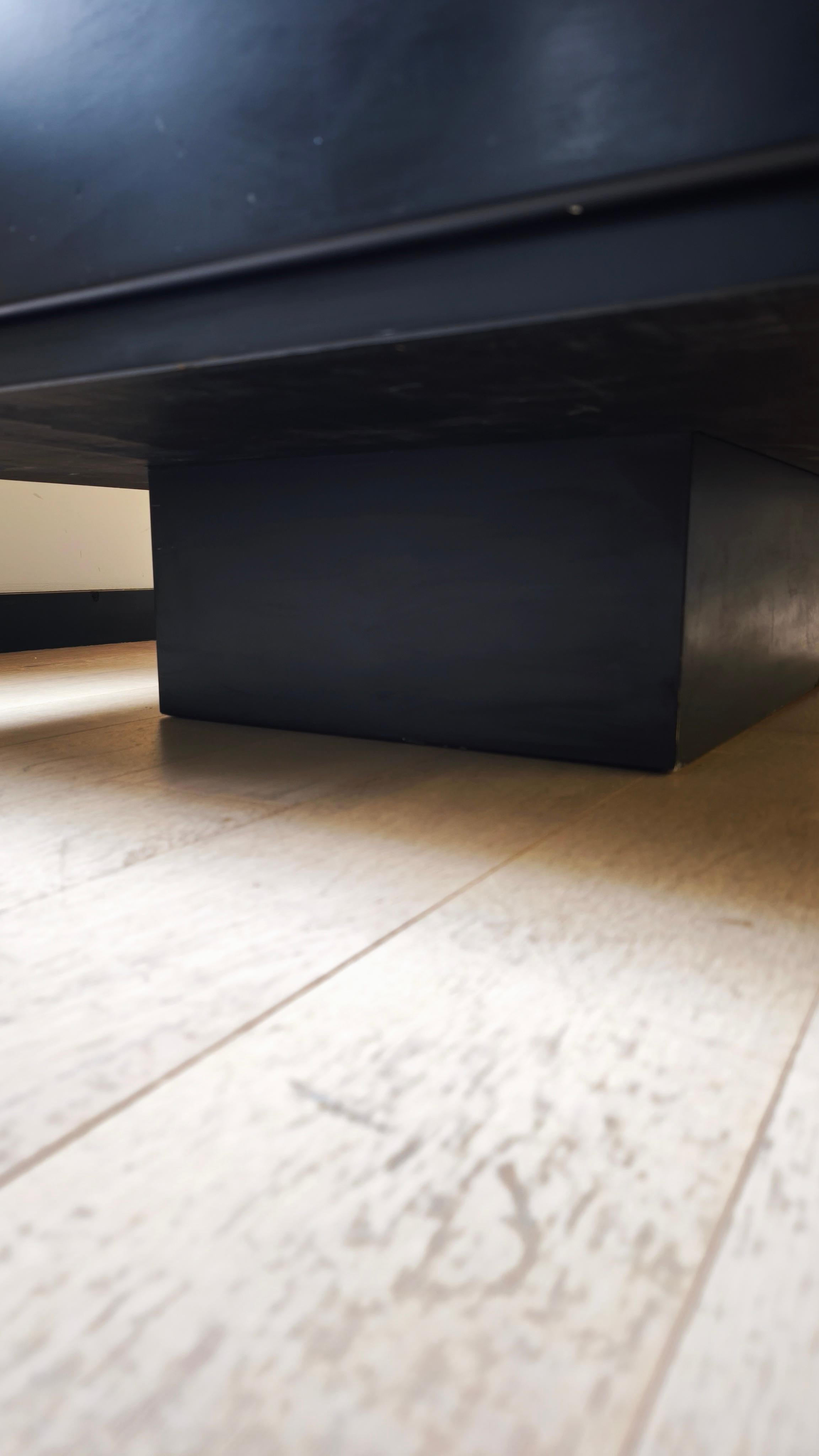 Table basse de bar en acier laqué noir par Vico Magistretti, années 1960 en vente 13