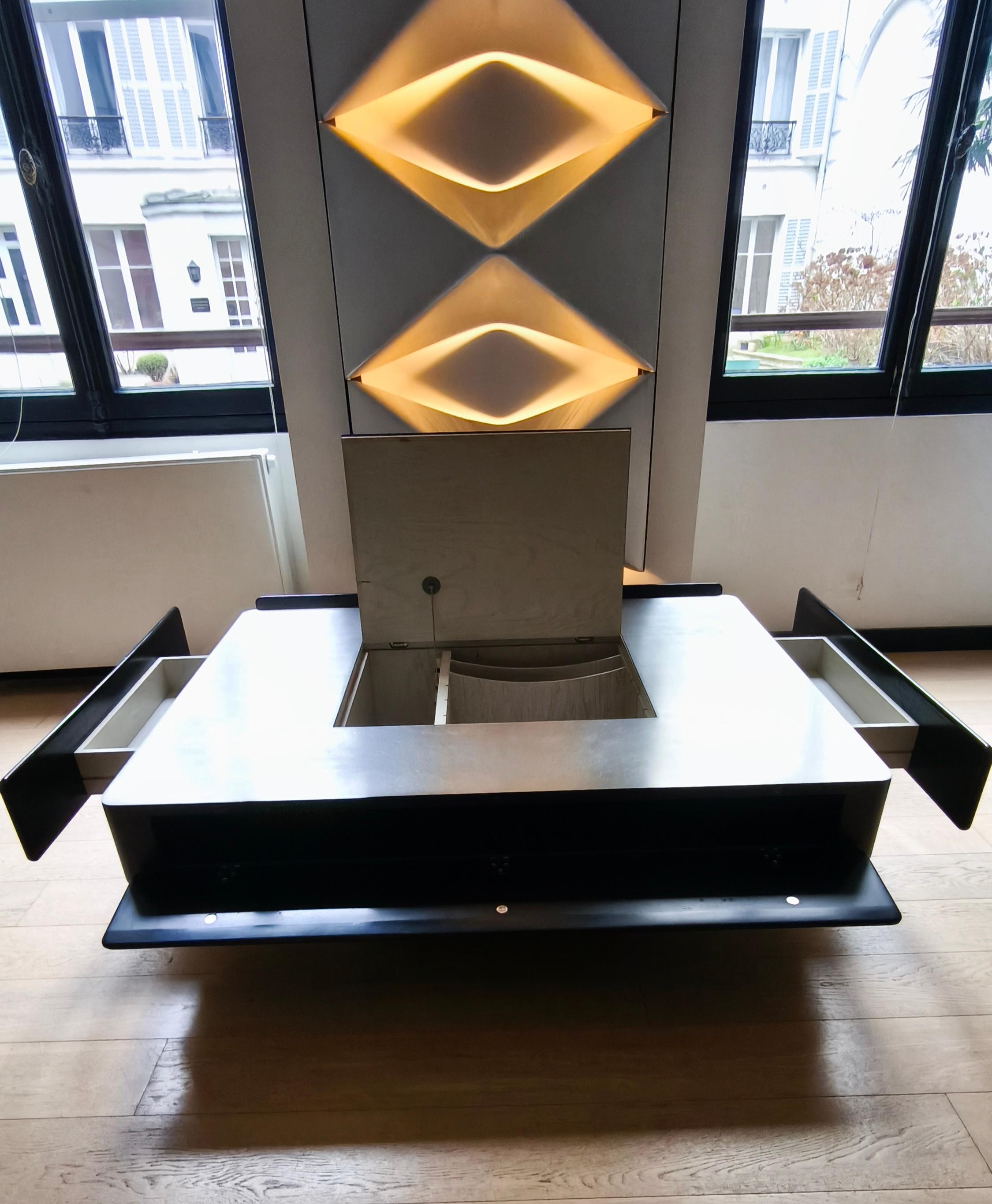 italien Table basse de bar en acier laqué noir par Vico Magistretti, années 1960 en vente