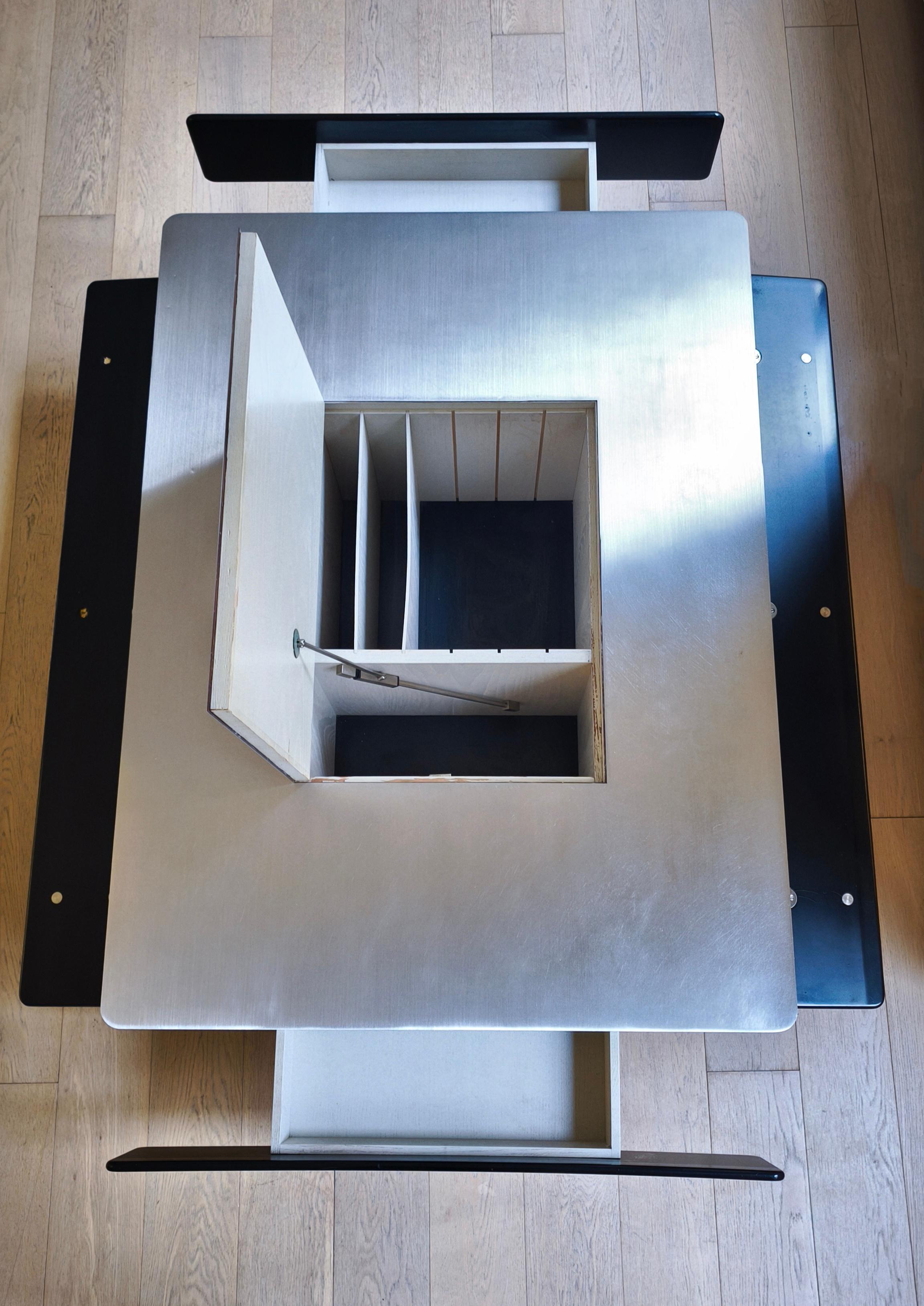 Acier Table basse de bar en acier laqué noir par Vico Magistretti, années 1960 en vente