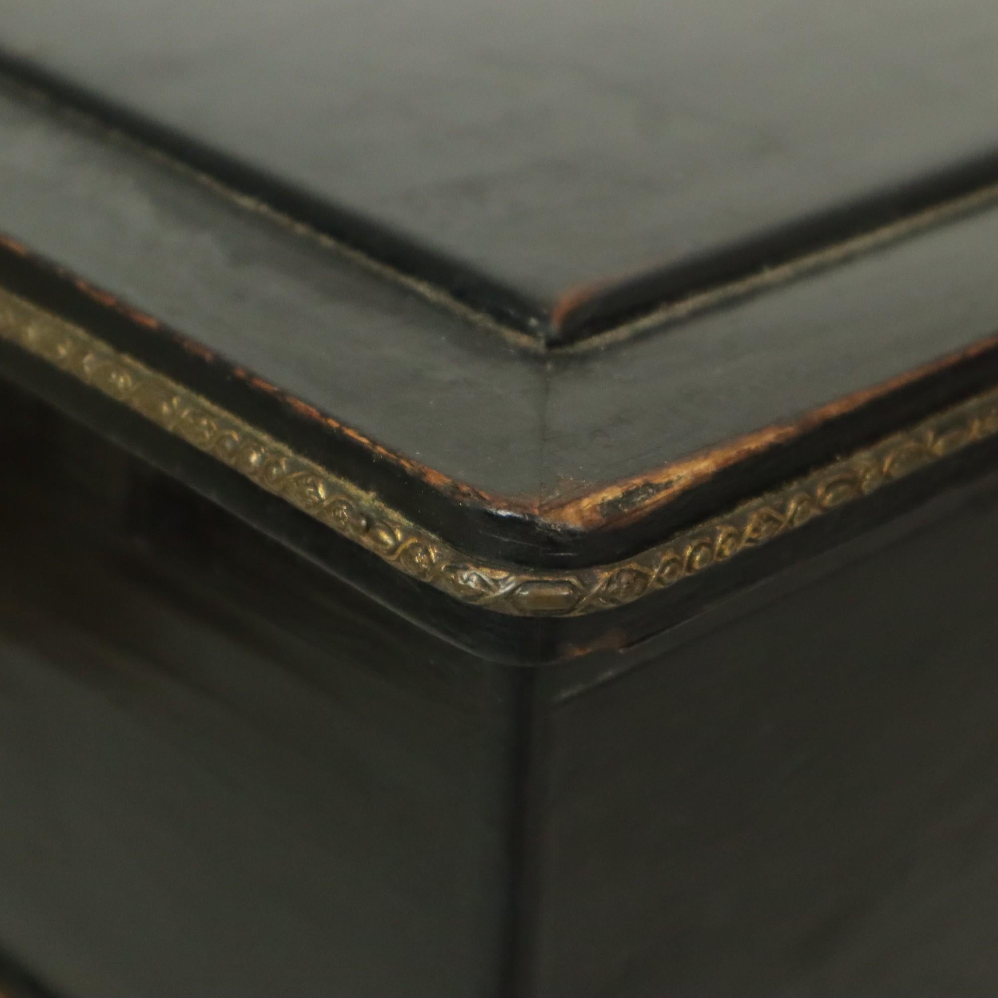 Black Lacquered Antique Sewing Table Side Table Mahogany 19th Century For Sale 3