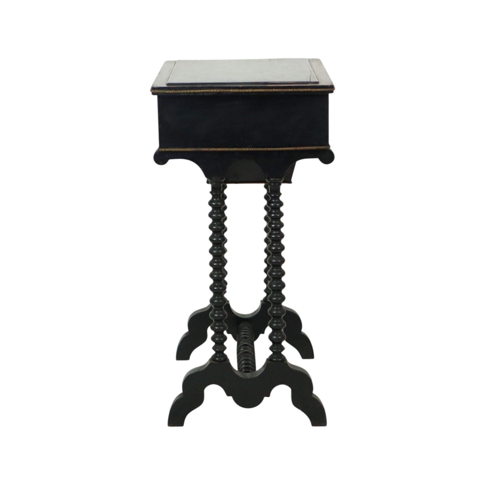 Black Lacquered Antique Sewing Table Side Table Mahogany 19th Century In Fair Condition For Sale In Poperinge, BE