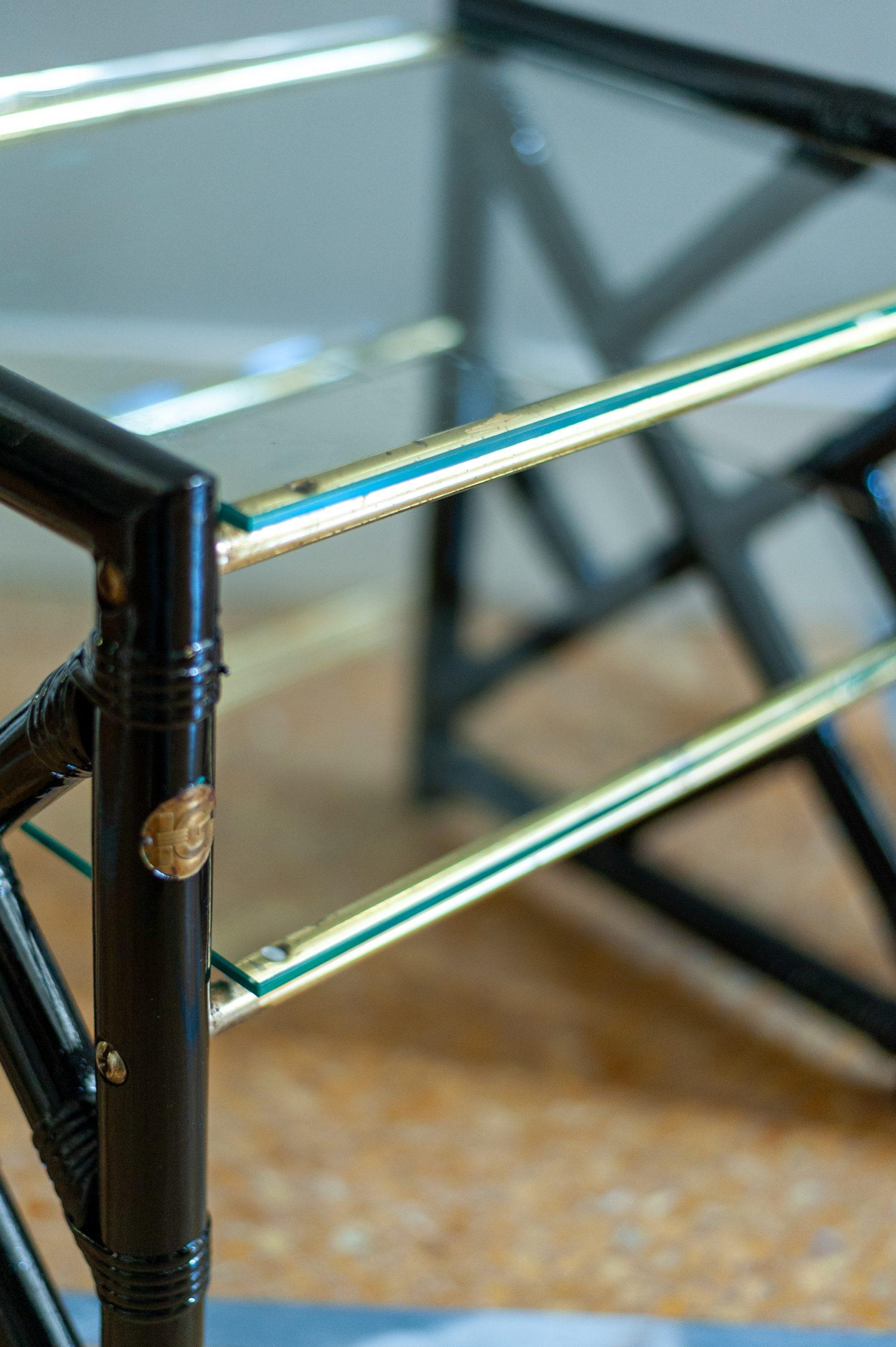 Tables de chevet en bambou laqué noir - années 1970 en vente 3