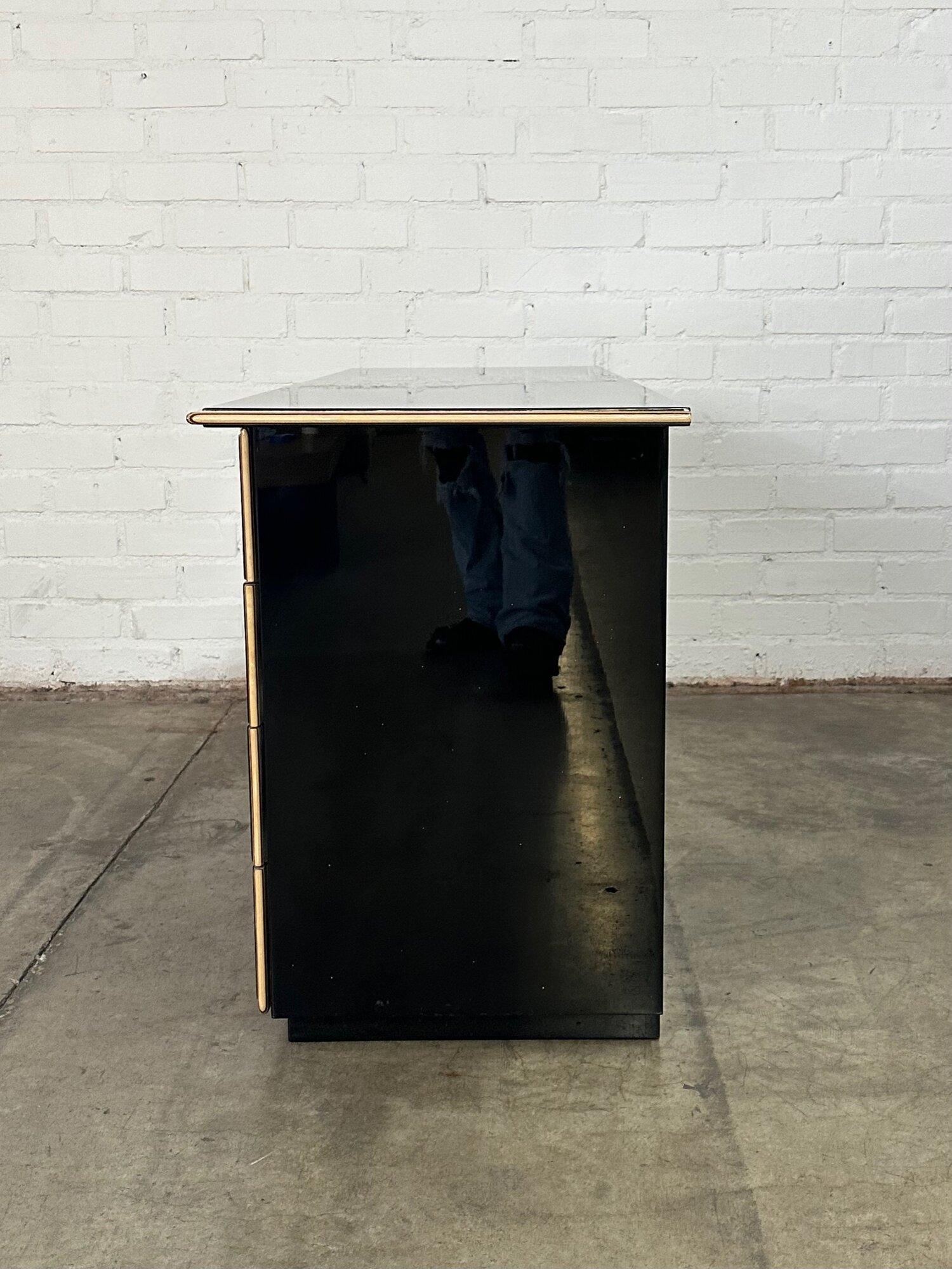 Black Lacquered Chest of Drawers by Roche Bobois In Good Condition In Los Angeles, CA
