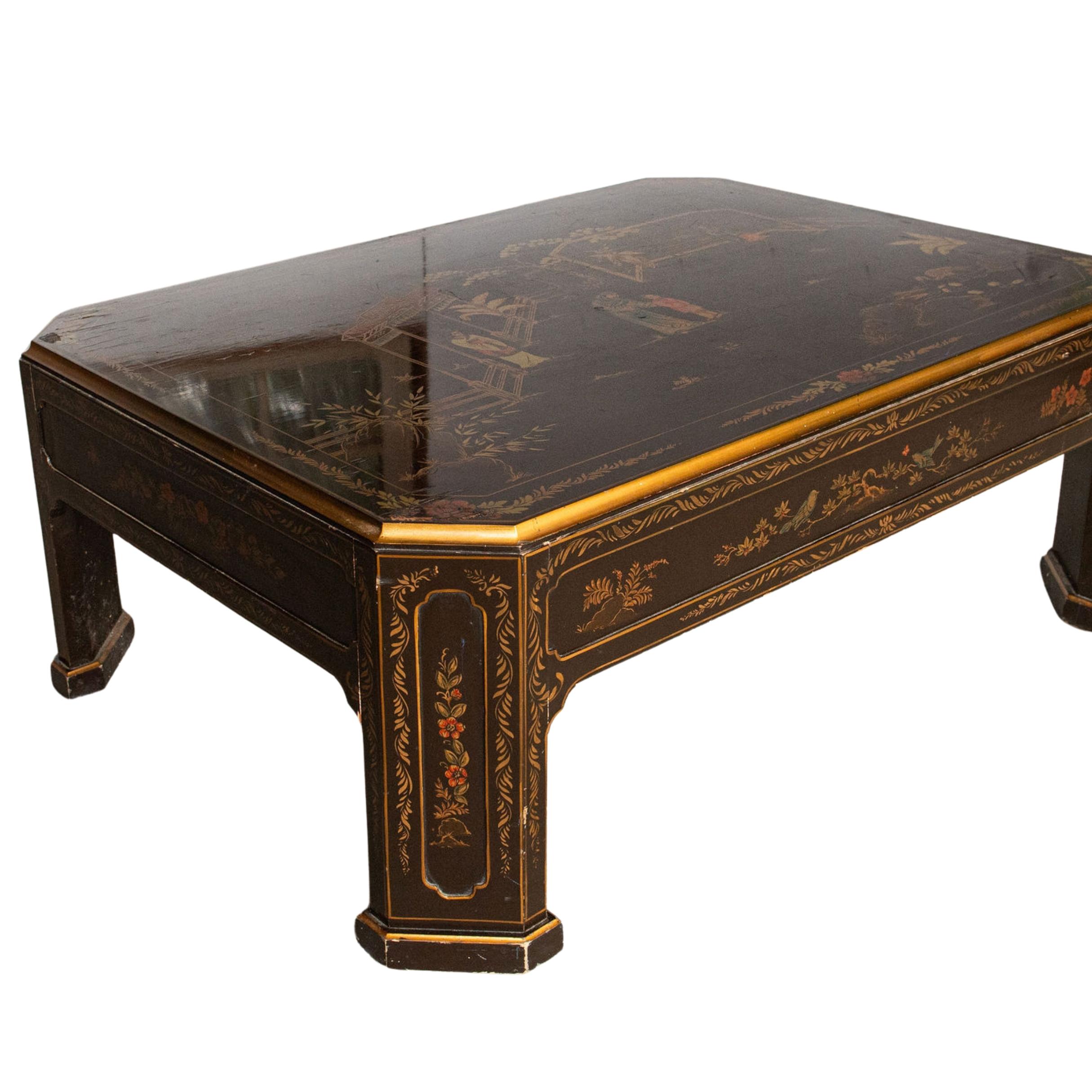 Black Lacquered Chinoiserie Coffee Table In Good Condition For Sale In Wichita, KS