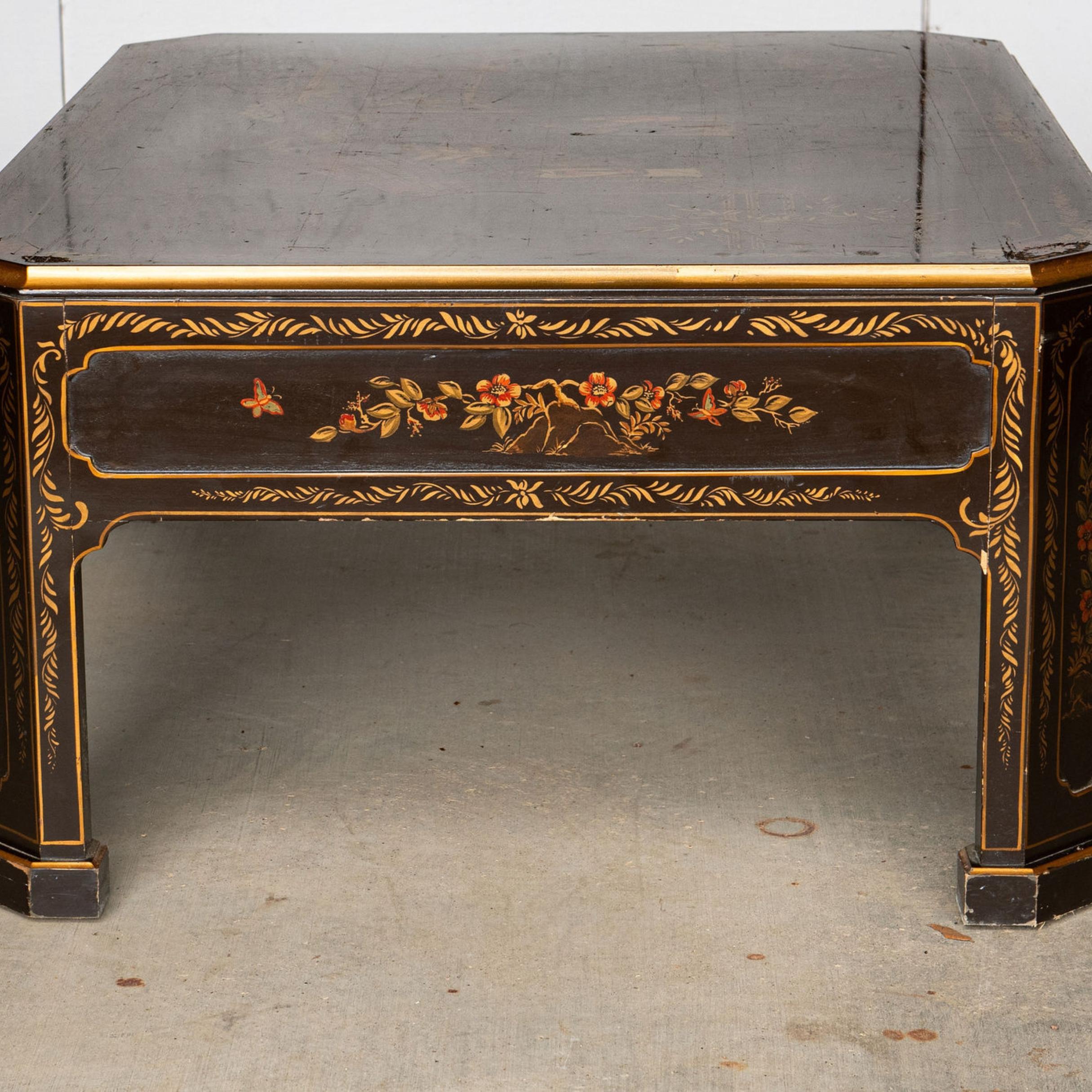 20th Century Black Lacquered Chinoiserie Coffee Table For Sale