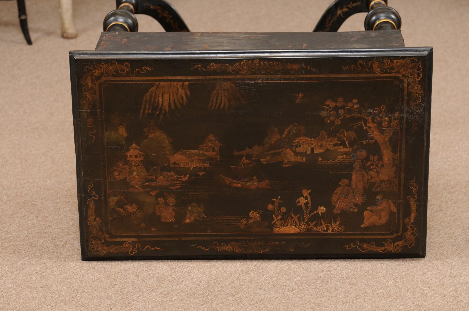 Black Lacquered Chinoiserie William & Mary Style Lowboy, 18th Century England For Sale 9