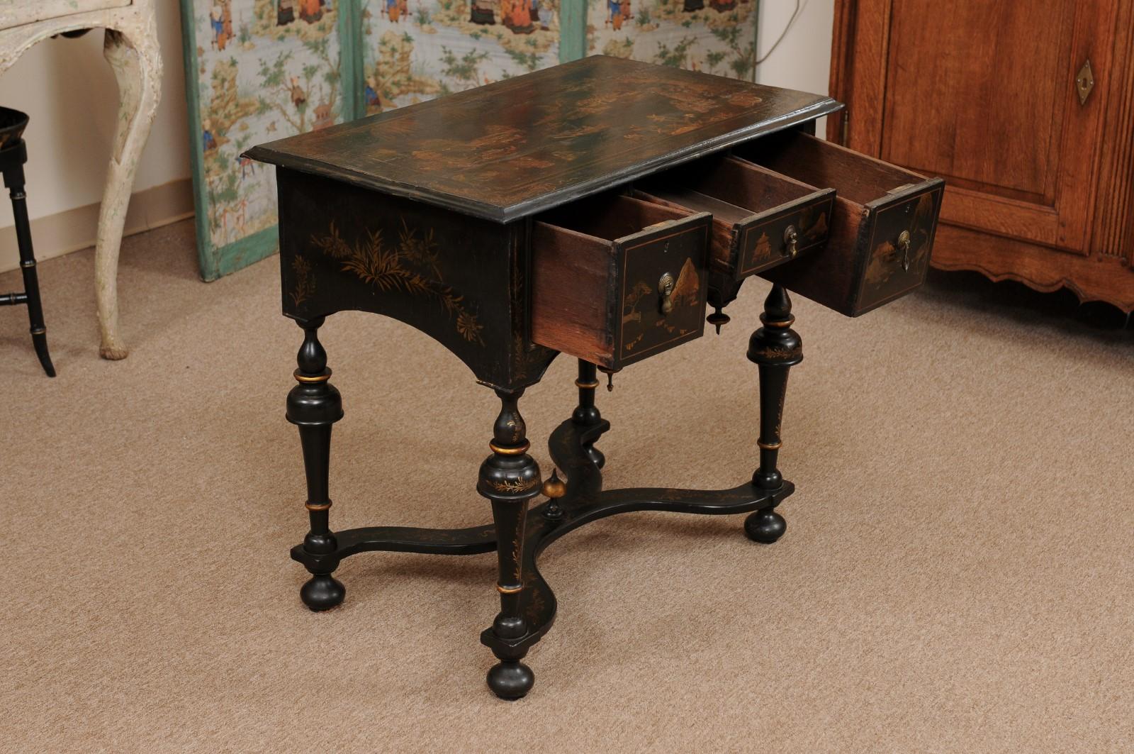 Black Lacquered Chinoiserie William & Mary Style Lowboy, 18th Century England In Good Condition For Sale In Atlanta, GA