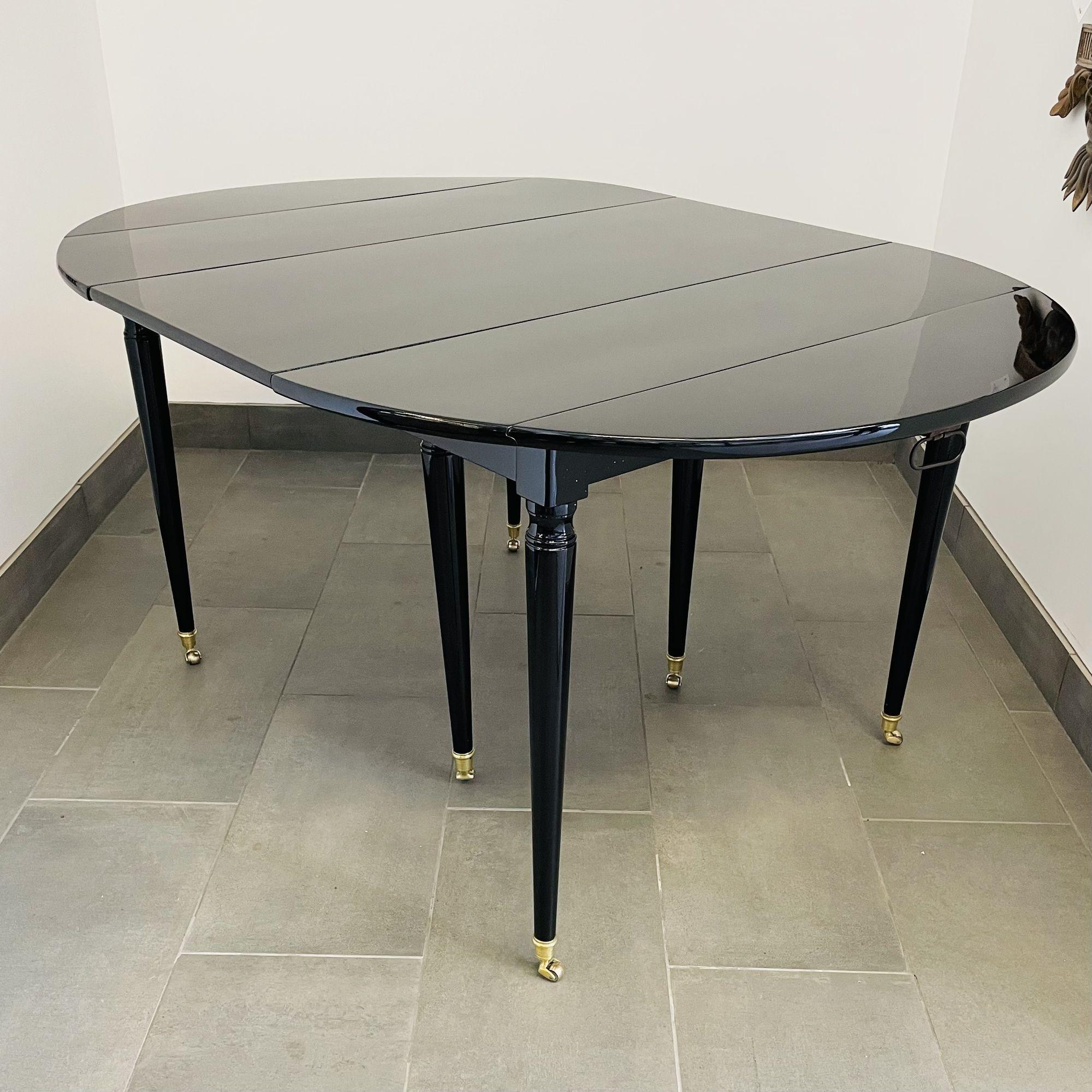 French Black Lacquered Circular Dining Table, Three Leaves, Drop Side, Maison Jansen
