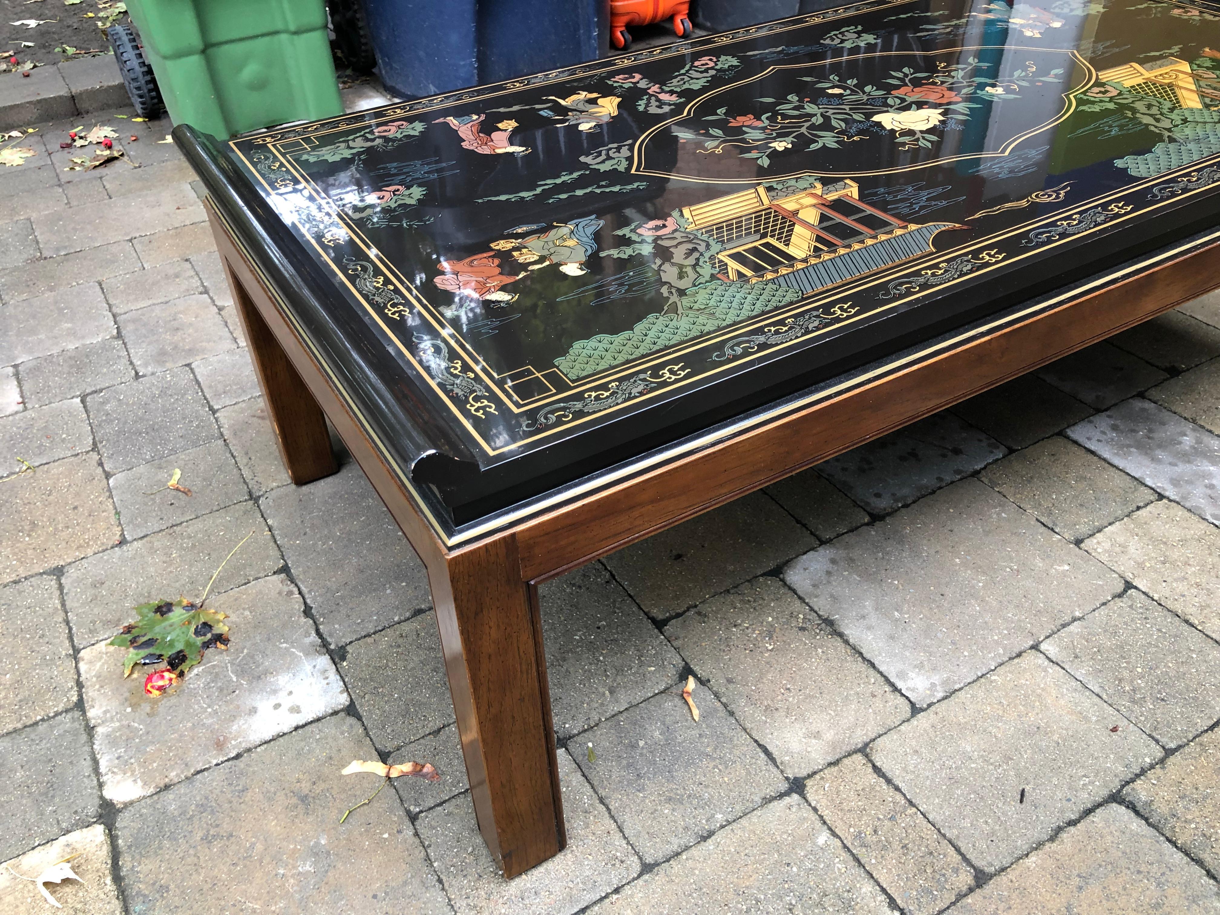 Black Lacquered Coffee Table Drexel Heritage Hardwood Legs In Good Condition In Toronto, Ontario